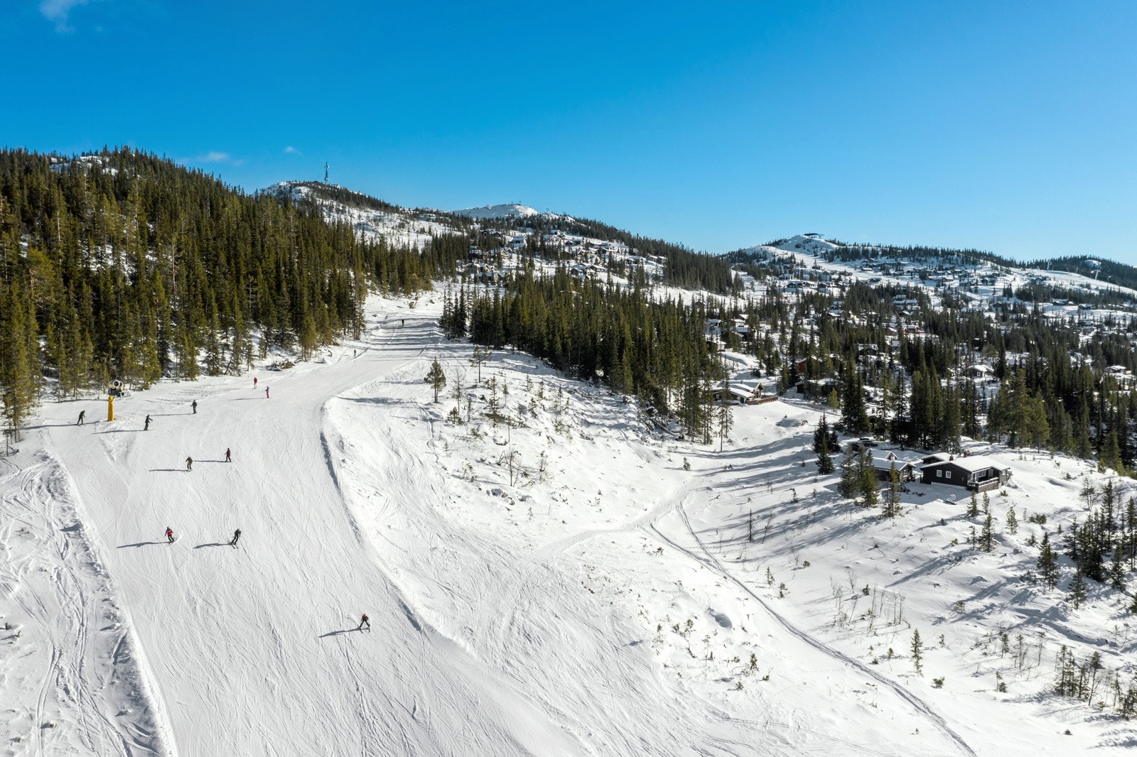 Kun få stavetak fra alpinbakken, langrennstrassèer og flotte fotturer Galleribilde