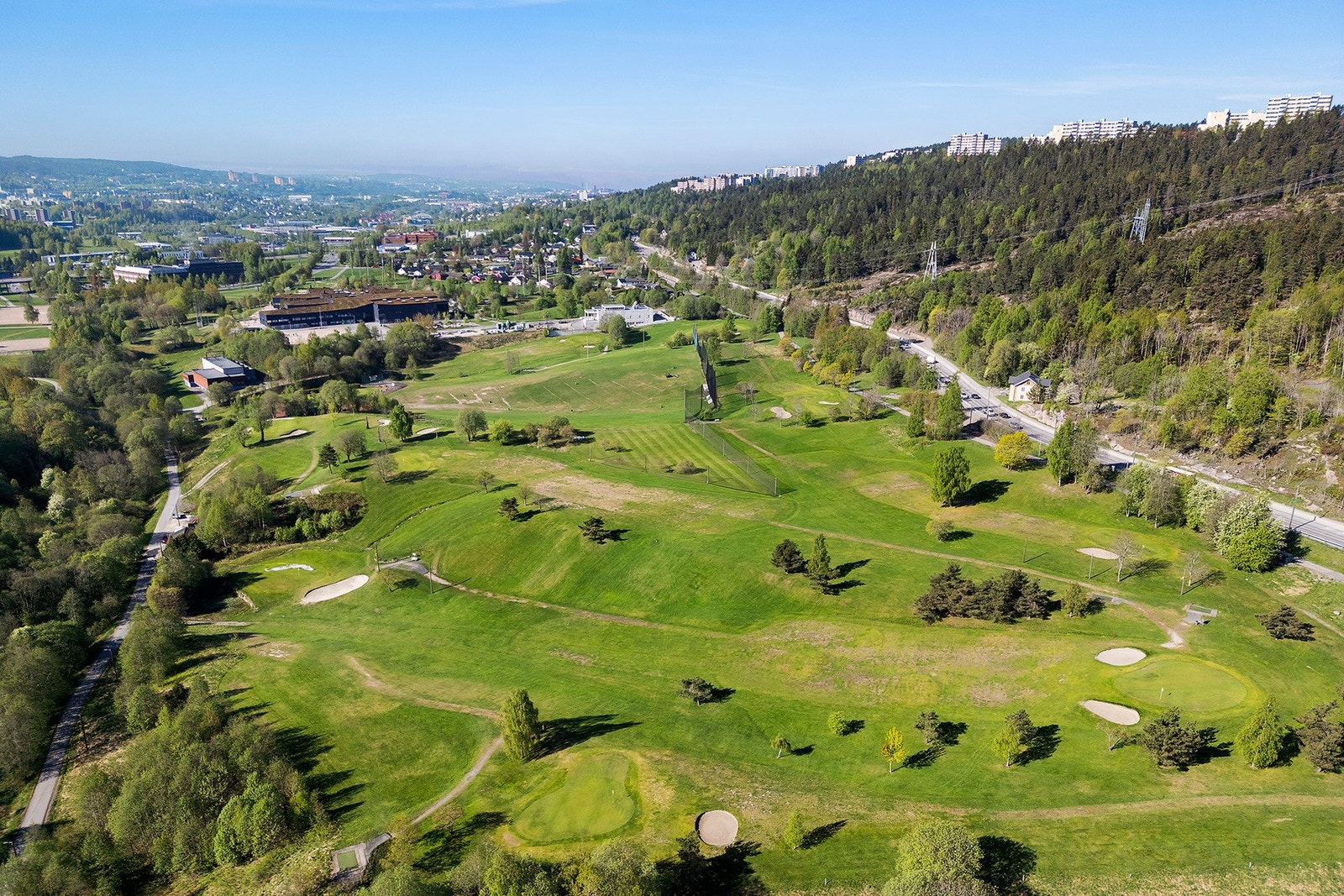 Groruddalen golfklubb med en lekker golfbane Galleribilde