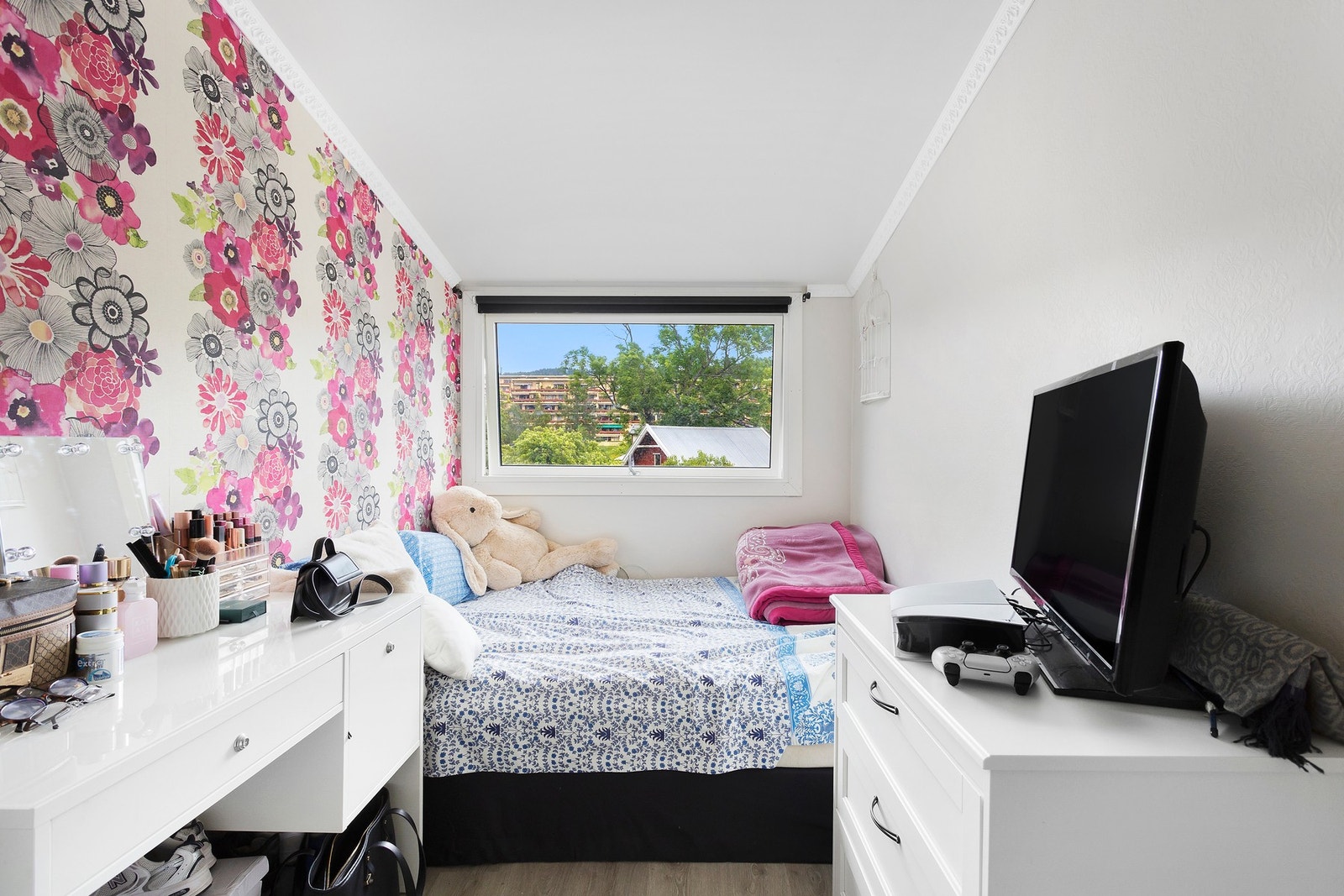 Soverom 3 - Passer også ypperlig som barnerom, gjesterom eller kontor Galleribilde