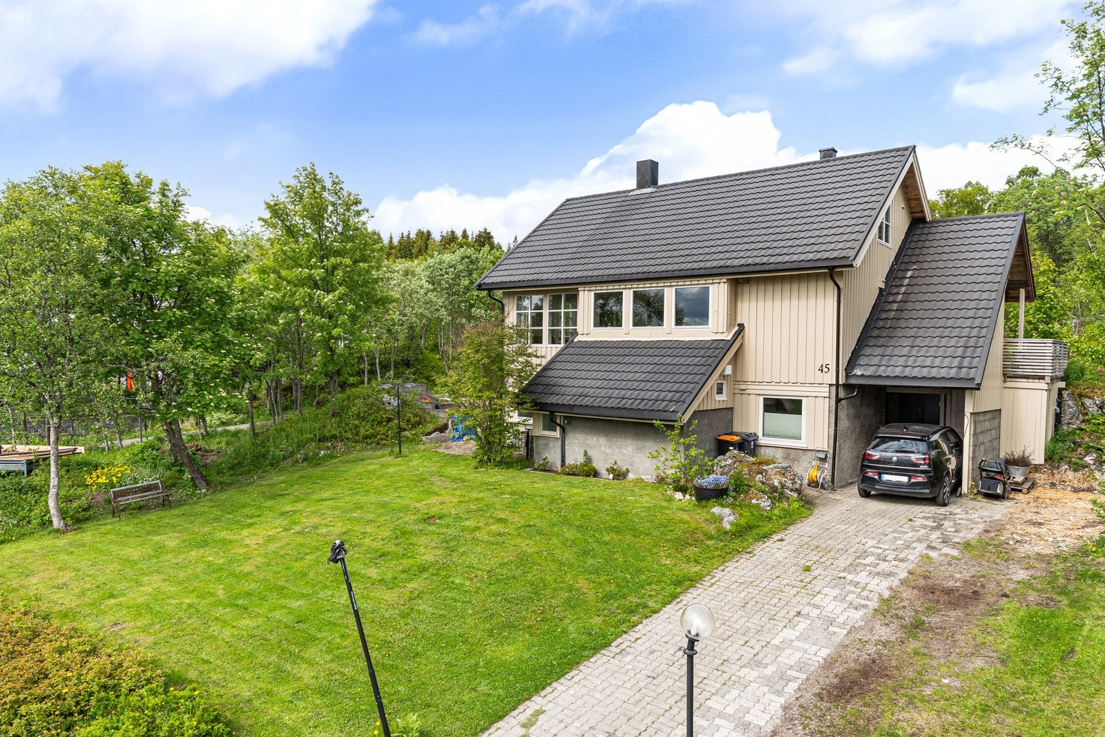 Velkommen til Åslandvegen 45 - Presentert av Anders Karlstrøm! Galleribilde