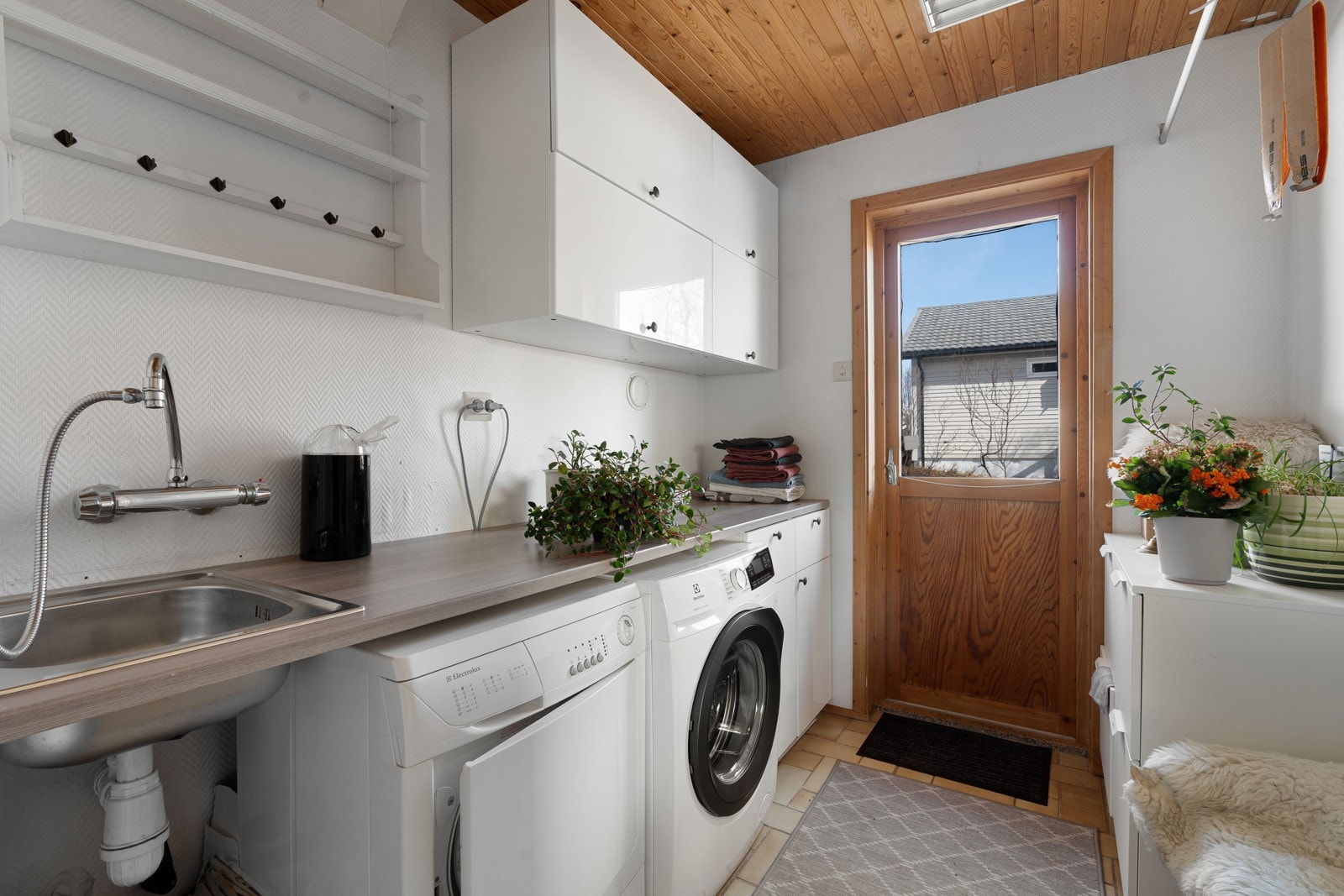 Praktisk vaskerom - perfekt for småbarnsfamilien. Galleribilde