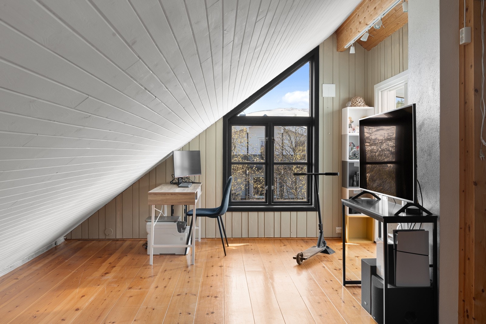 Stor loftstue i øverste etasje! Galleribilde