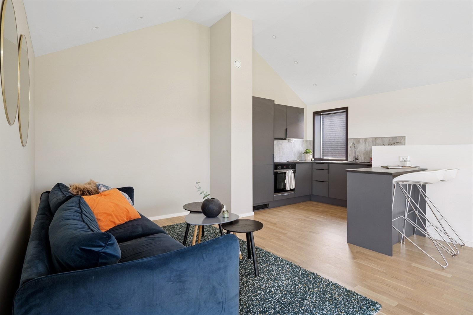 Her vil man trives. Galleribilde