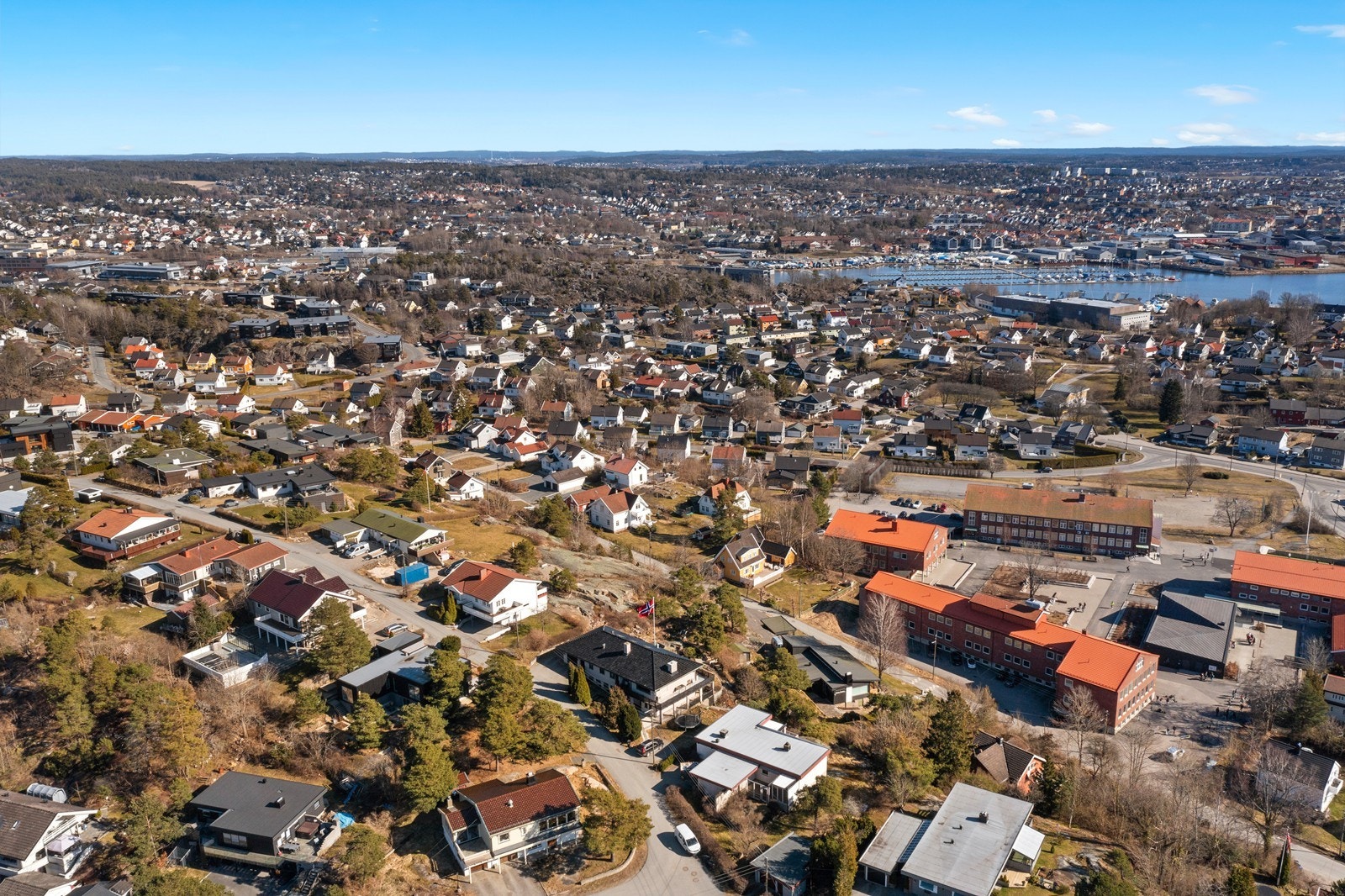 For et bredere utvalg av butikker, spisesteder og tjenester, ligger Fredrikstad sentrum kun en kort kjøretur unna Galleribilde