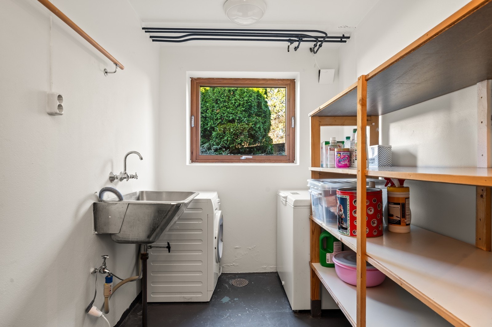 Vaskerom i underetasjen Galleribilde