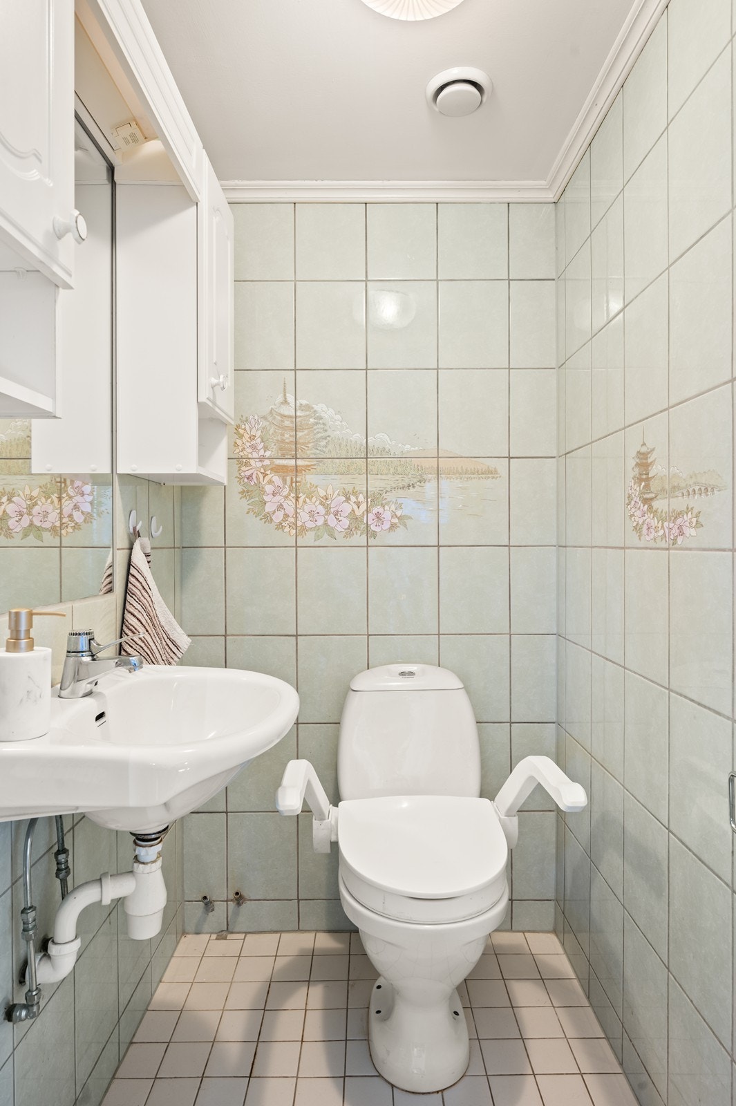 Wc-rom i underetasjen Galleribilde