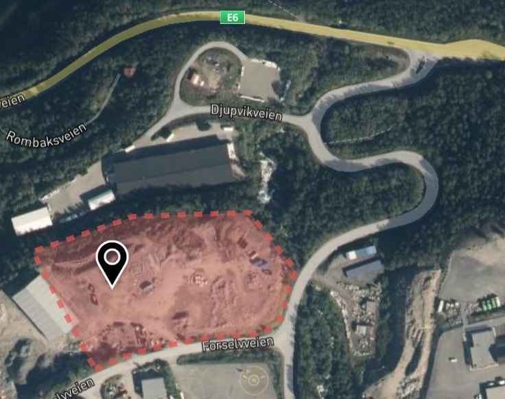 Flyfoto som viser avkjøringen fra gamle E6, videre opp til tomten Galleribilde