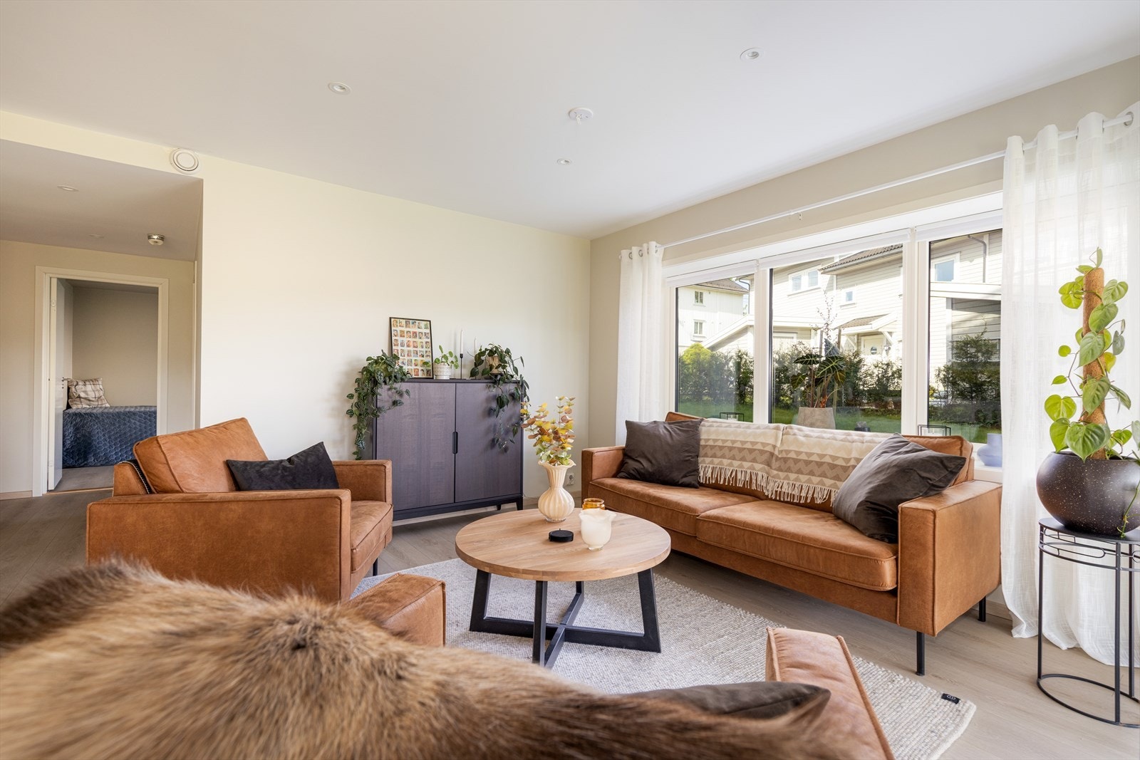 Videre er boligen utstyrt med balansert ventilasjon og varmegjenvinning. Galleribilde