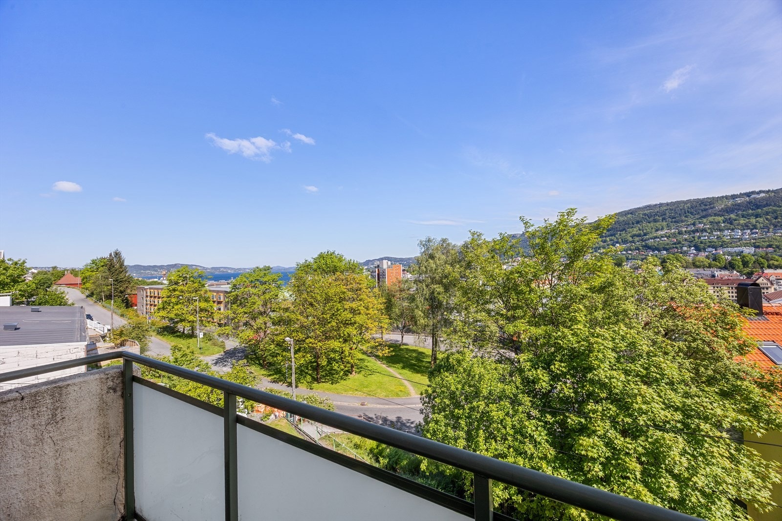 Herlig utsikt fra balkongen Galleribilde