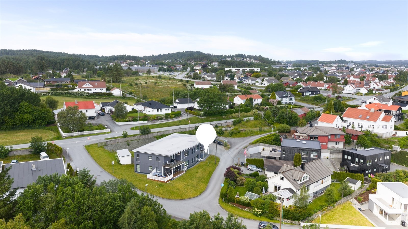 Torvvikvegen 26 er en flott og lettstelt leilighet fra 2013 med alt på ett plan - passer ypperlig for alle aldersgrupper Galleribilde