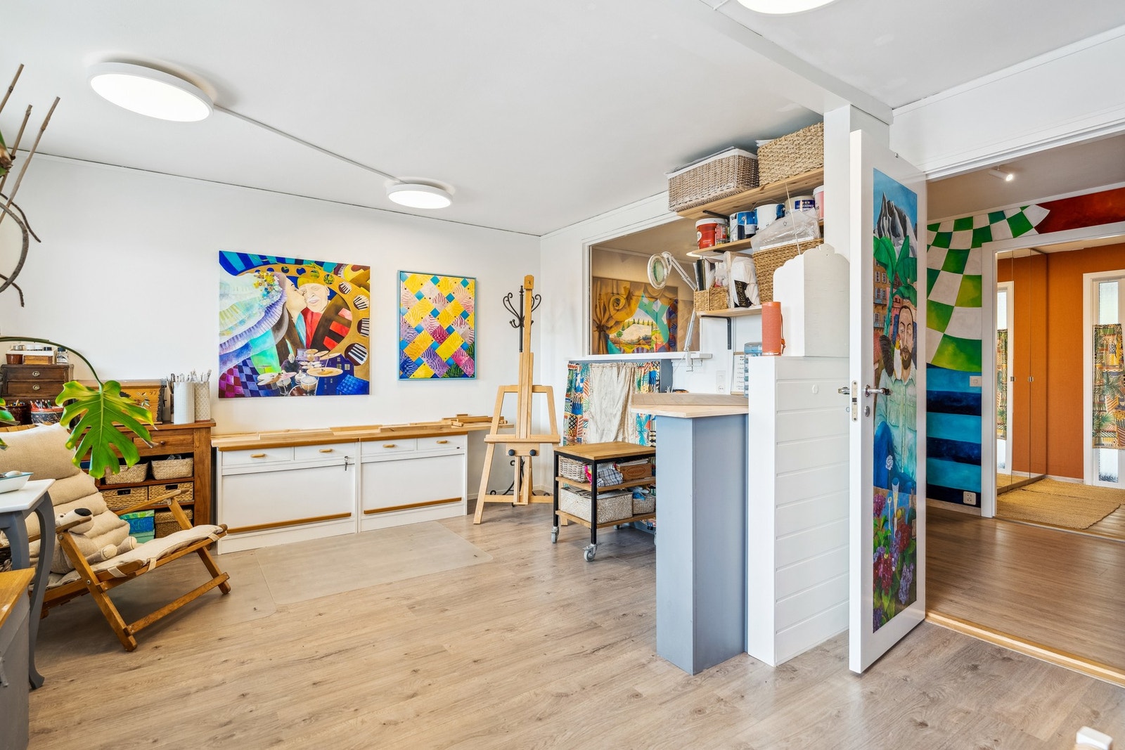 Stort rom som opprinnelig var to soverom. Kan enkelt tilbakeføres til to soverom Galleribilde