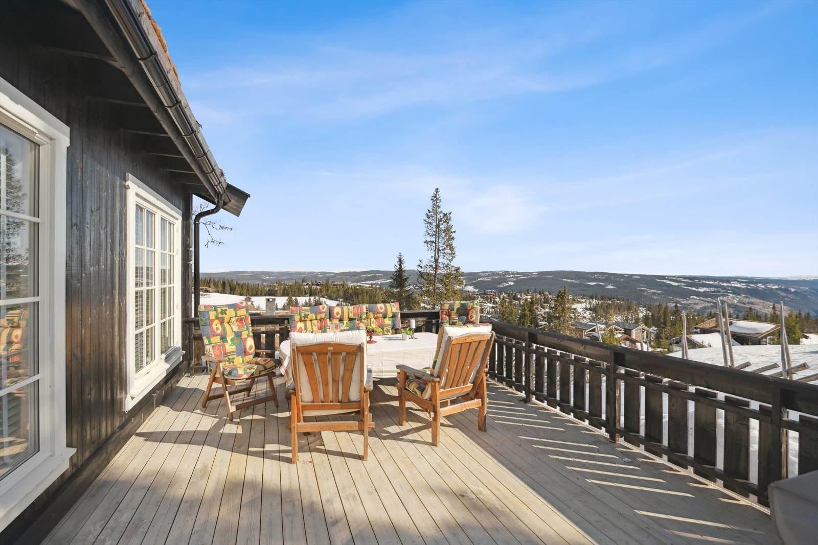 Her kan godværsdagene nytes sammen med utsikten. Galleribilde