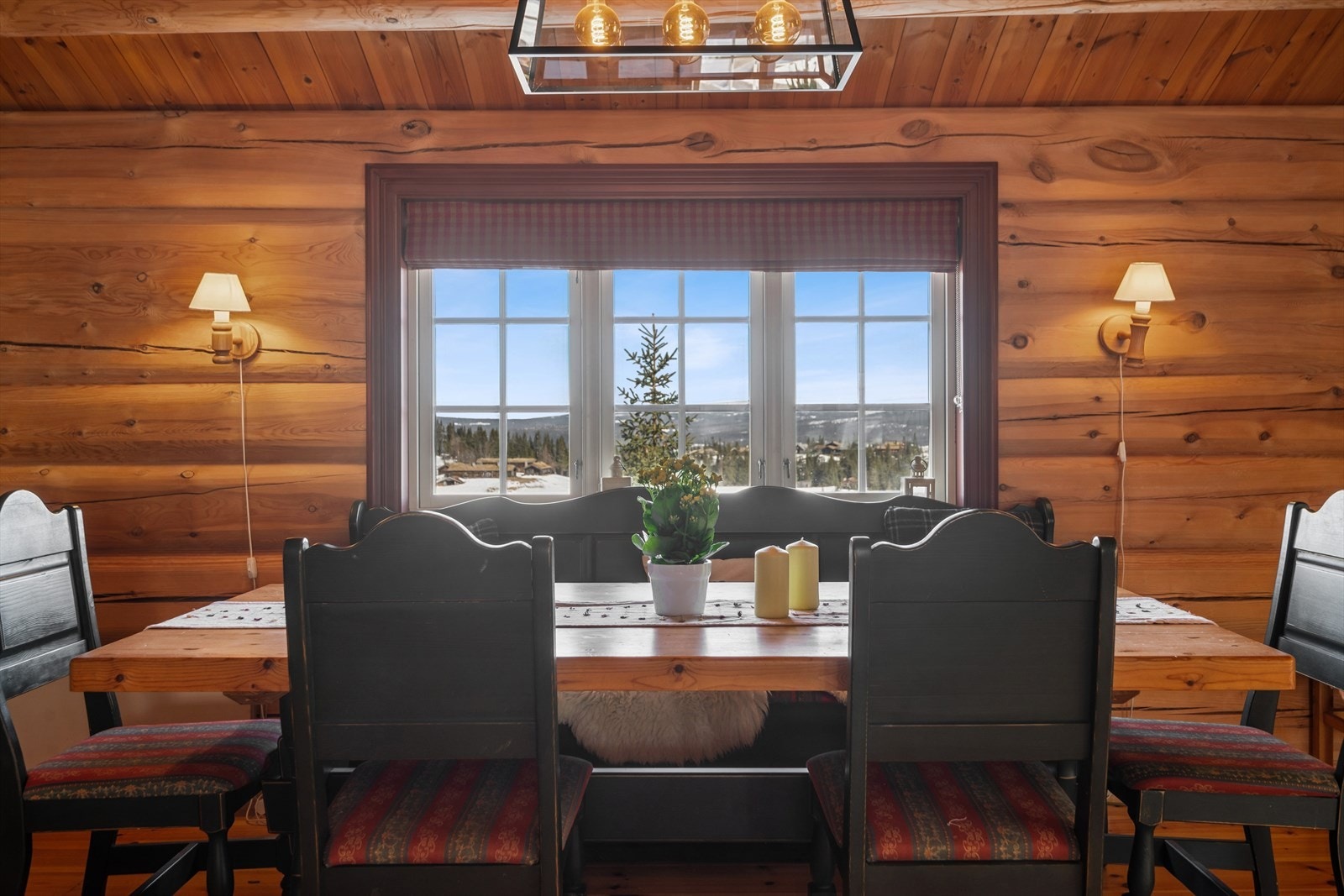 Her kan familien samles etter en lang herlig dag med utendørsaktiviteter og nyte et godt måltid. Galleribilde