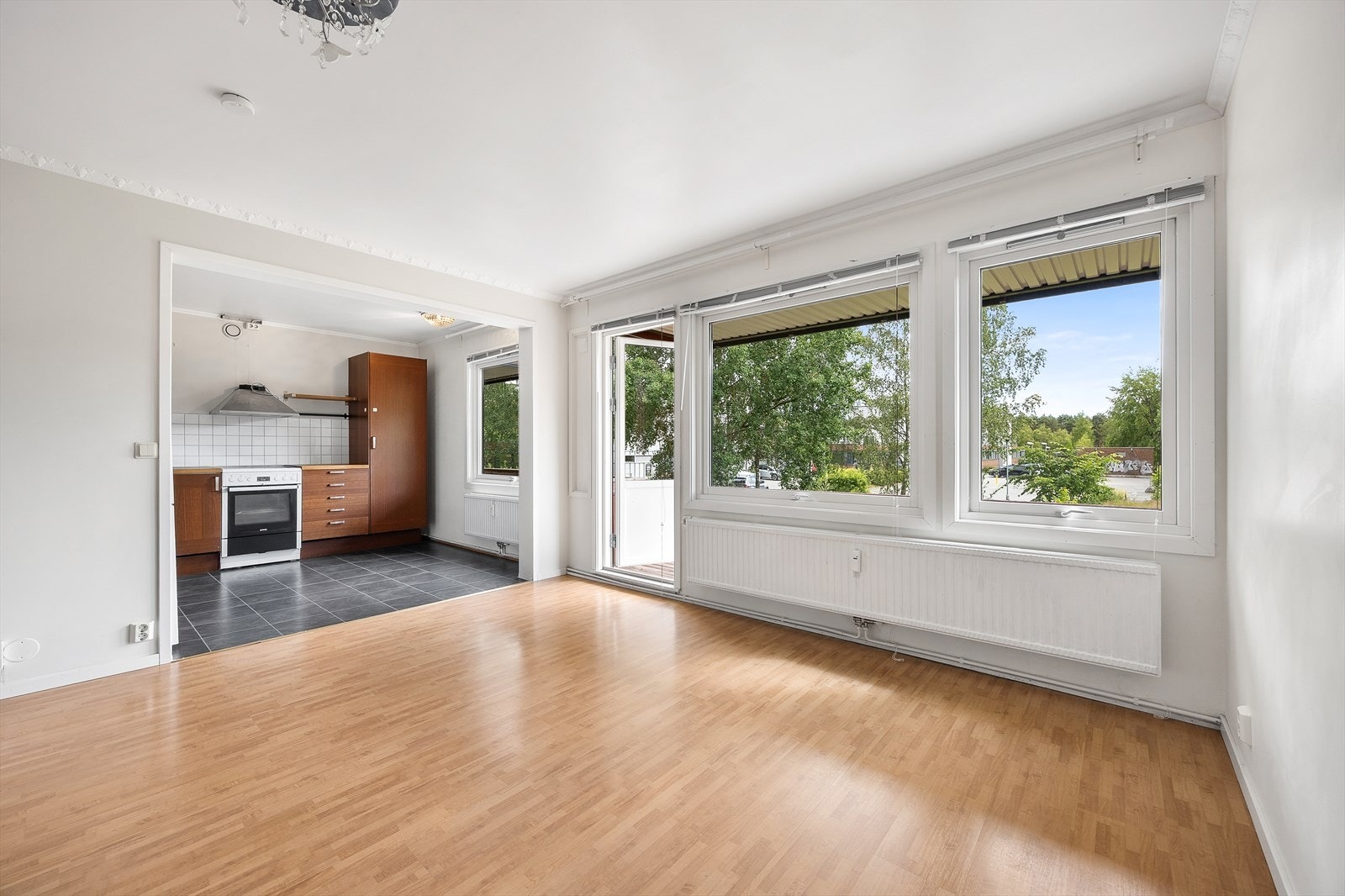 Fra stuen er det utgang til terrassen Galleribilde
