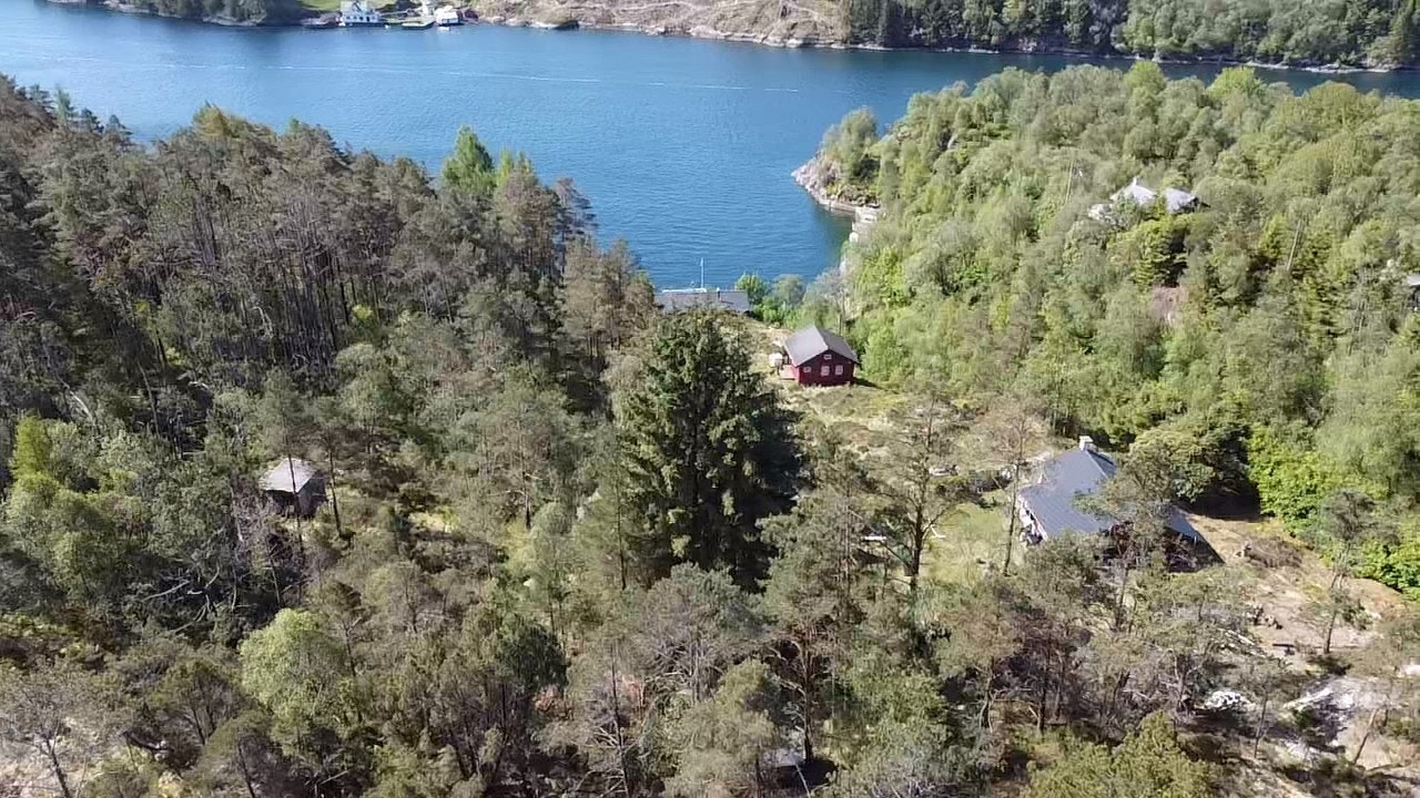 Hytter på nabotomter Galleribilde