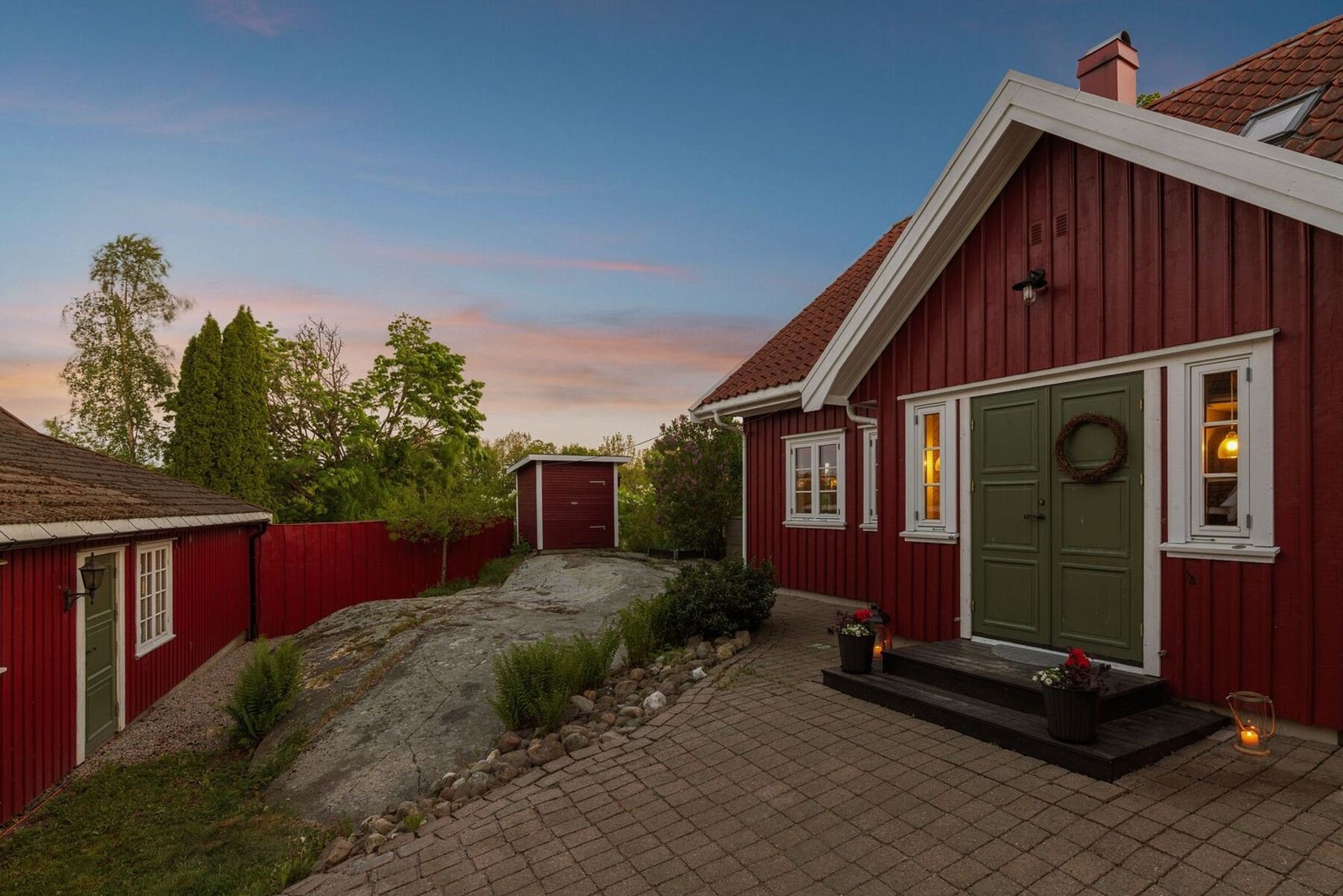 Privatmegleren v/ Julius Bach Akerholt ønsker velkommen til Hotvedtveien 20/20B! Galleribilde