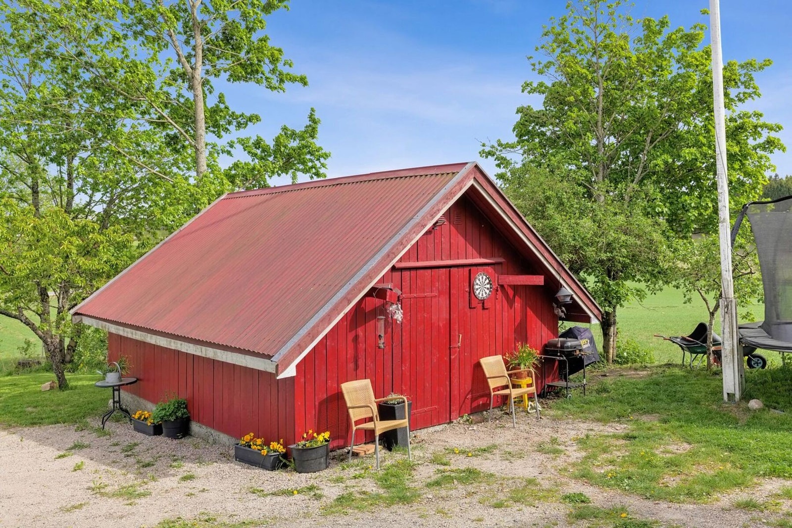 Den tidligere potetkjelleren fungerer i dag som praktisk lagringsrom Galleribilde