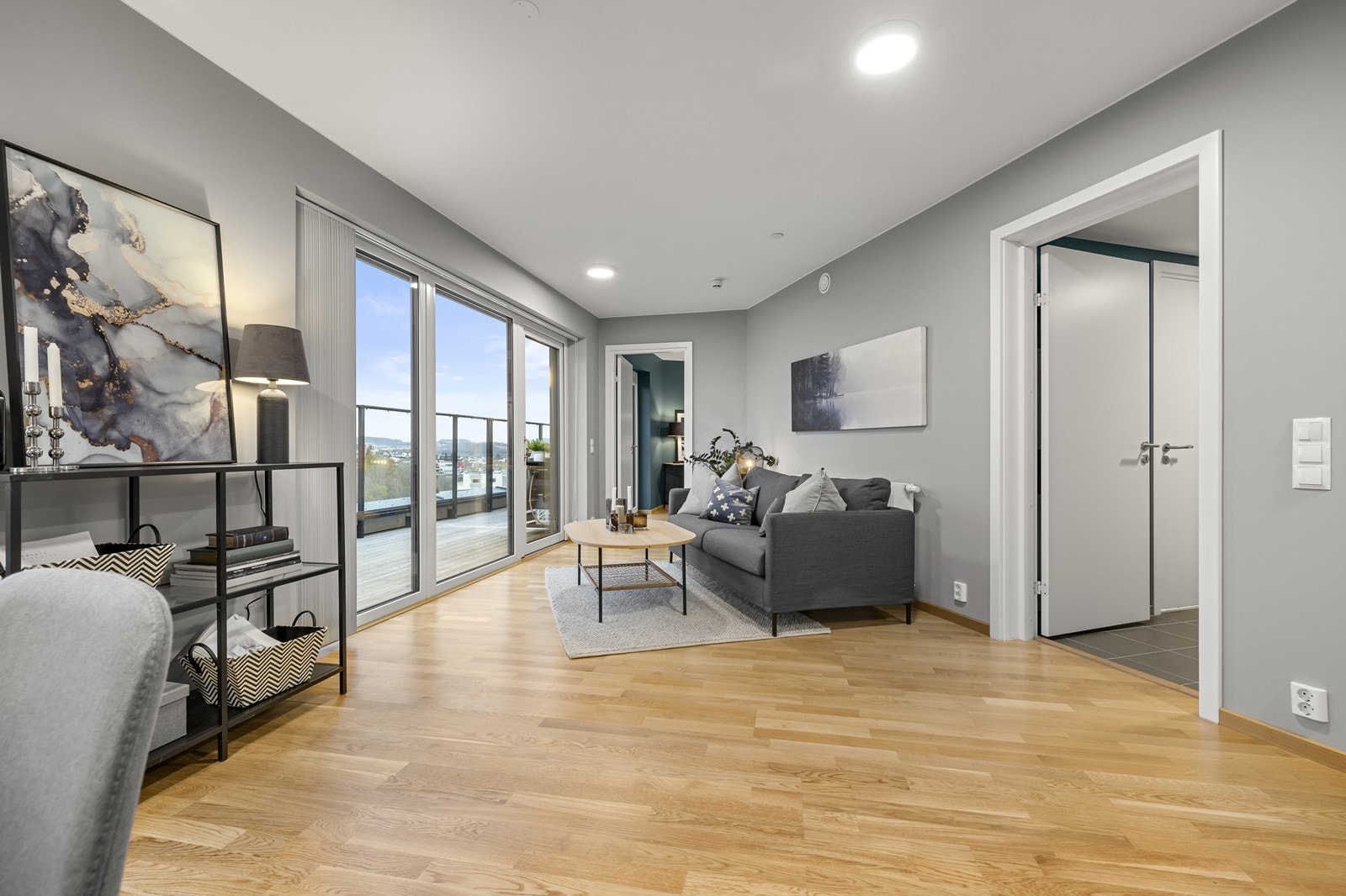 Elegant stue med utsøkt finish og detaljer. Galleribilde