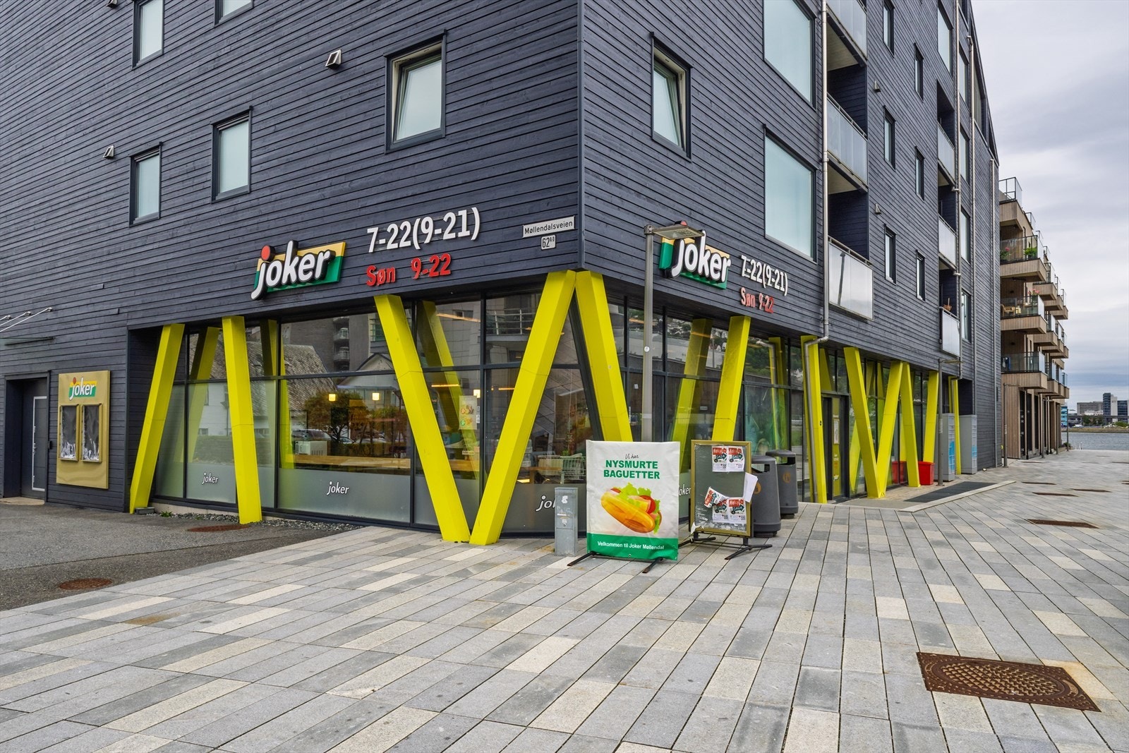 To søndagsåpne butikker like ved, Joker og Bunnpris Galleribilde