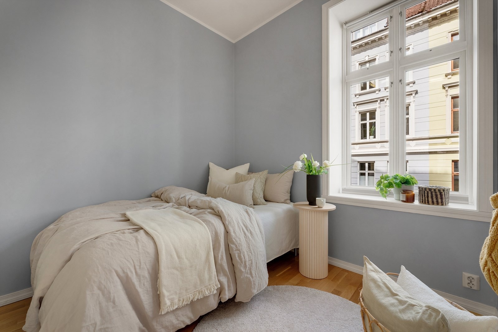 - Koselig og pent malt sovealkove på 6,2 m² - Galleribilde
