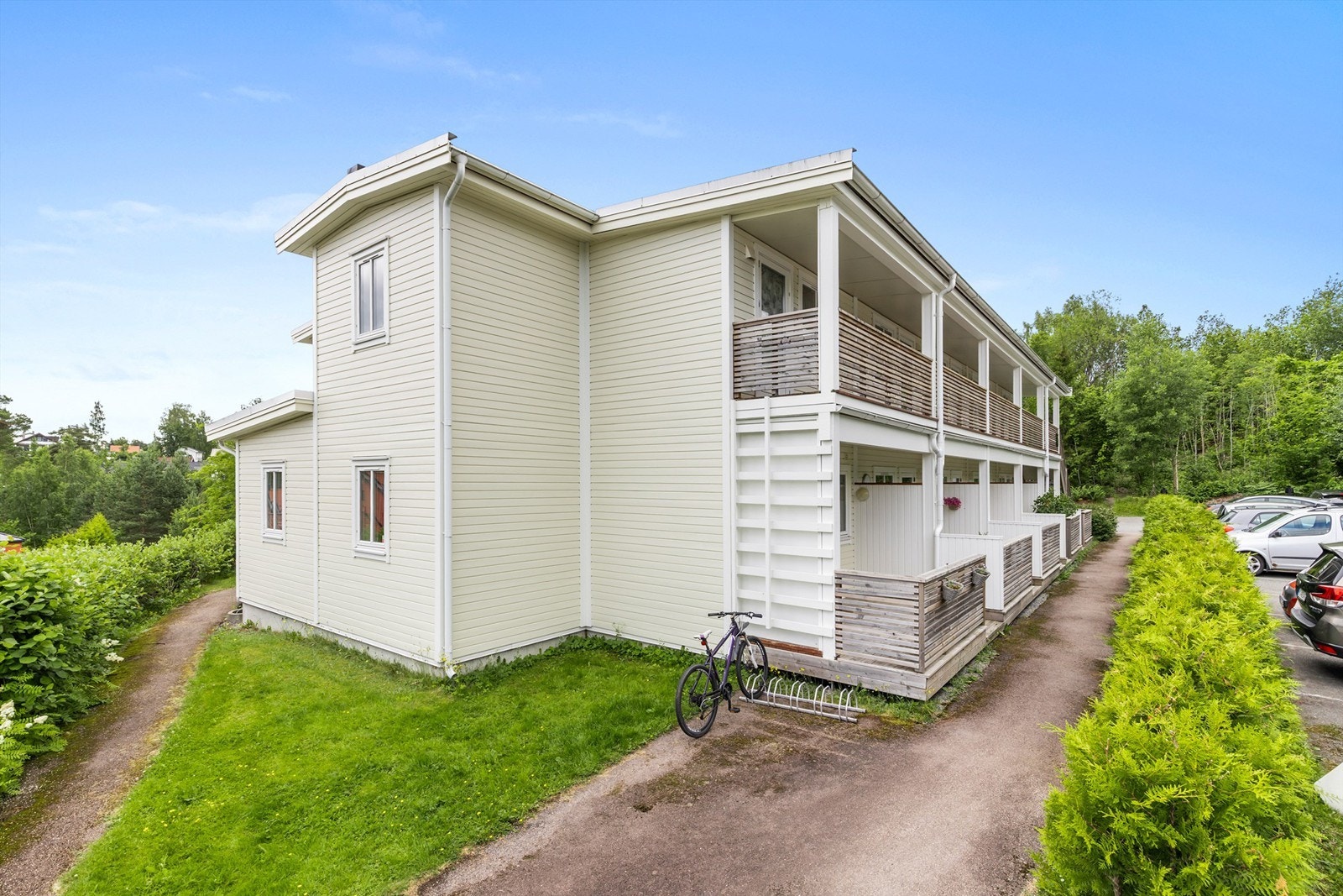 Korpåsen er et populært og attraktivt område på Gullhella i Asker på grunn av sin nærhet til marka, skoler, barnehager, fjorden, slalåmbakke, lysløyper og offentlig kommunikasjon. Galleribilde
