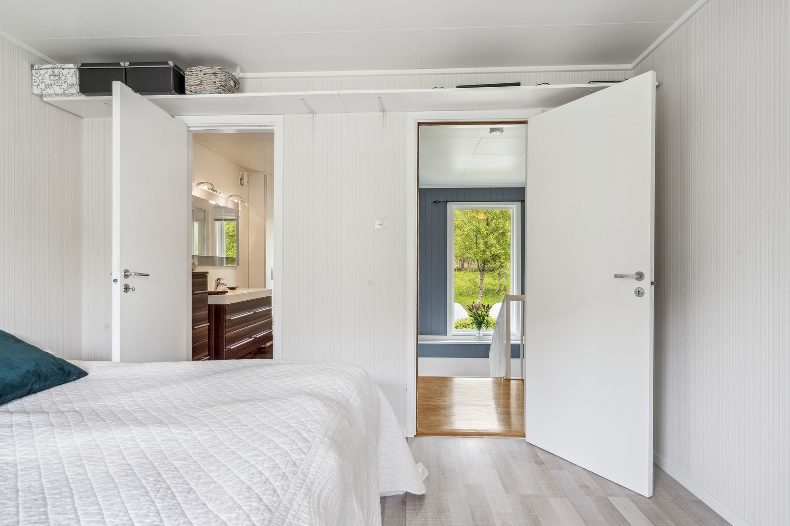 Soverommet har direkte adkomst til badet. Galleribilde