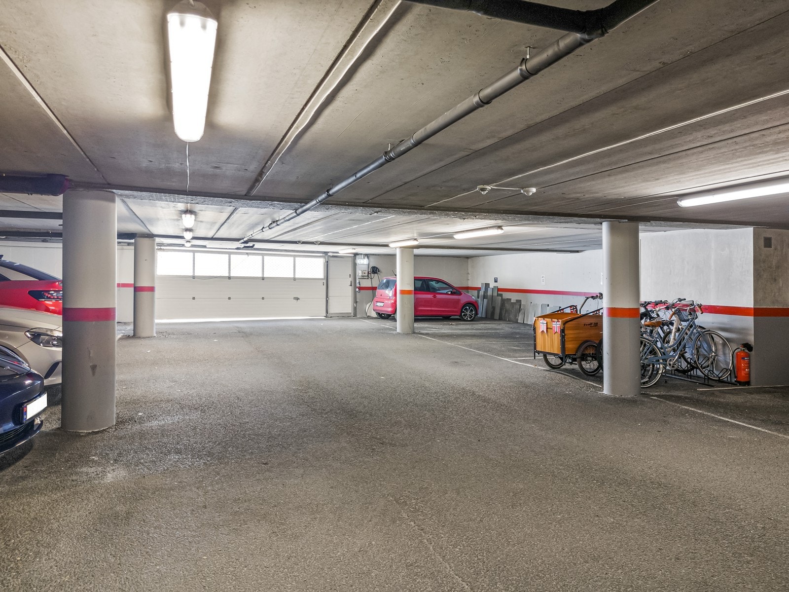 Fast egen parkeringsplass i garasjeanlegg Galleribilde