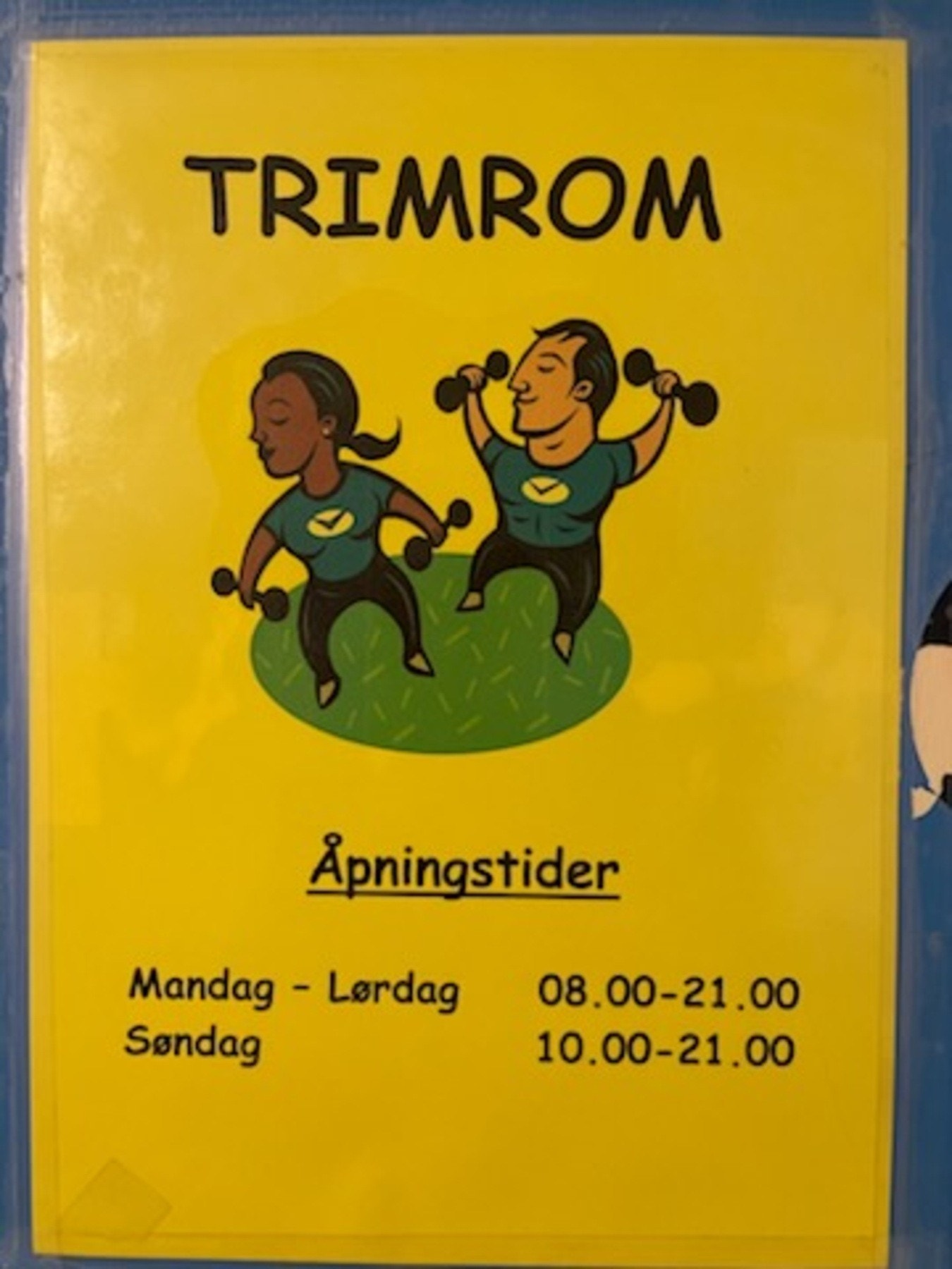 Treningsrommet ligger i kjelleren i Rasmus Engers vei 2D, rett over gaten fra Rødtvetveien 16. Borettslagets styrerom ligger også i samme bygg. Galleribilde