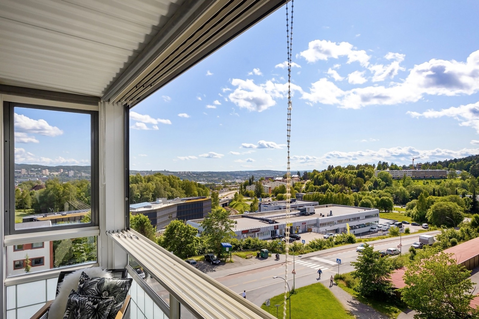 Vestvendt: på 10 m2, Galleribilde