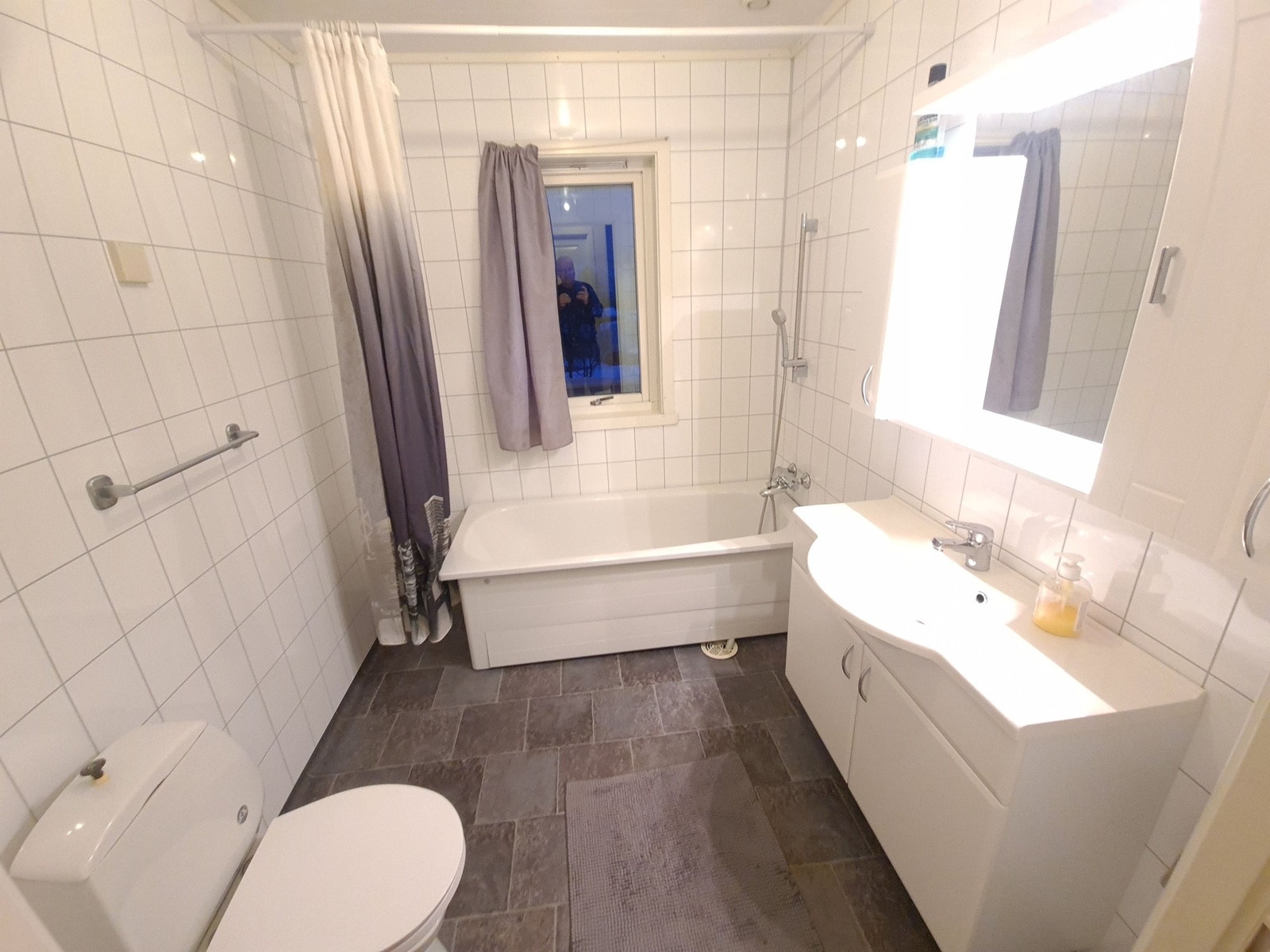 Bad 2 etg Galleribilde