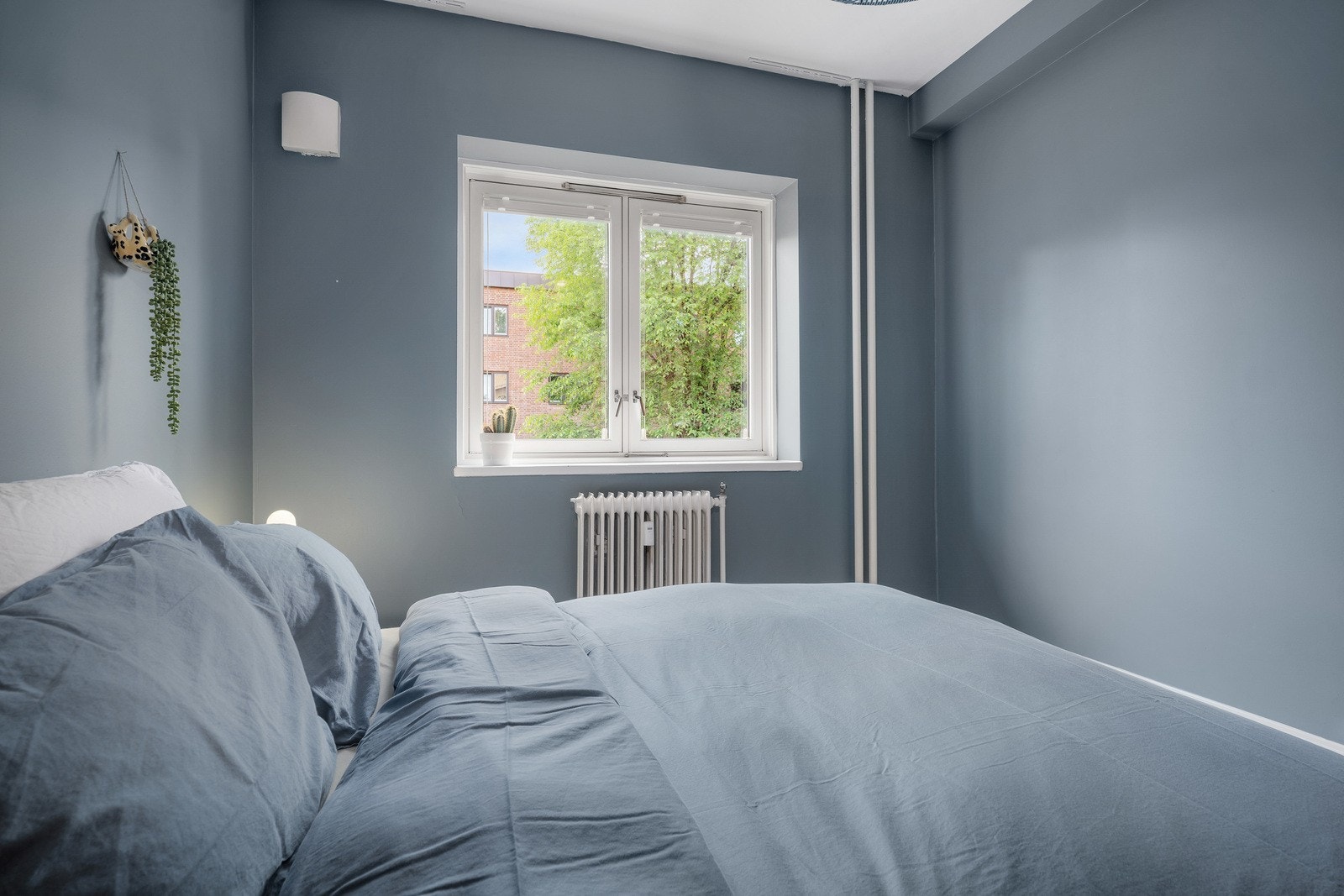 Soverommet vender mot en rolig internbeliggenhet som sikrer deg en god nattesøvn. Galleribilde