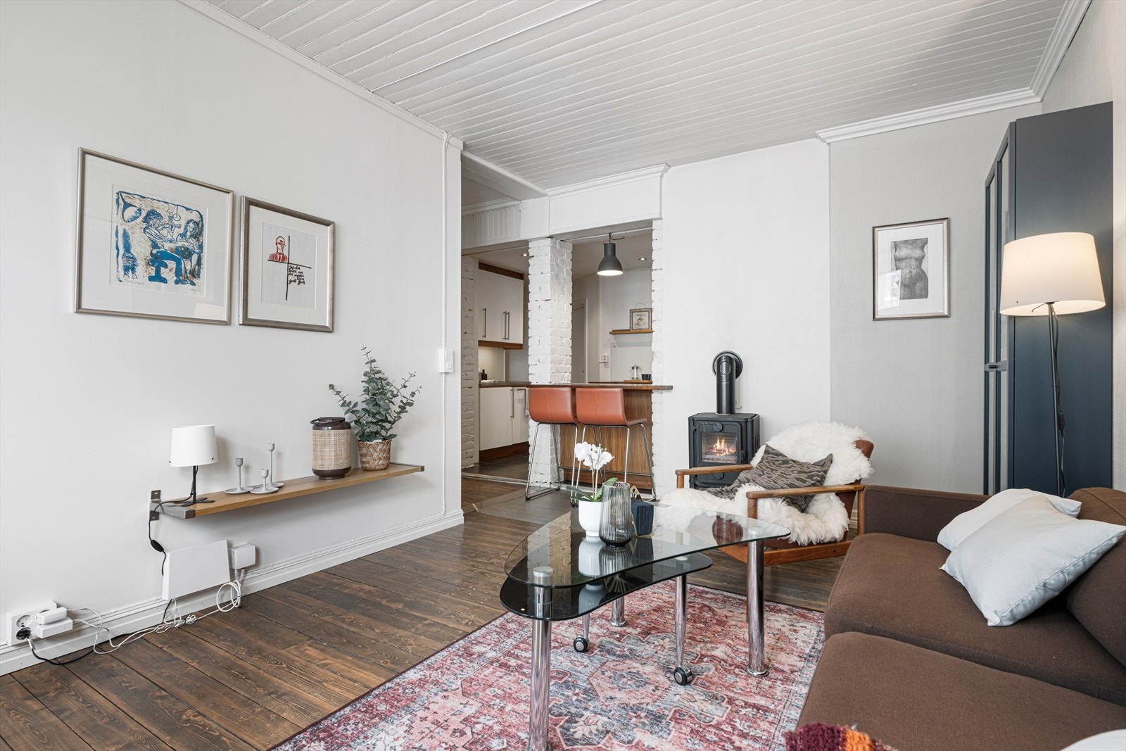 Leiligheten byr på særegent tregulv i stue, gang og begge soverommene i tilknytning til gangen. Galleribilde