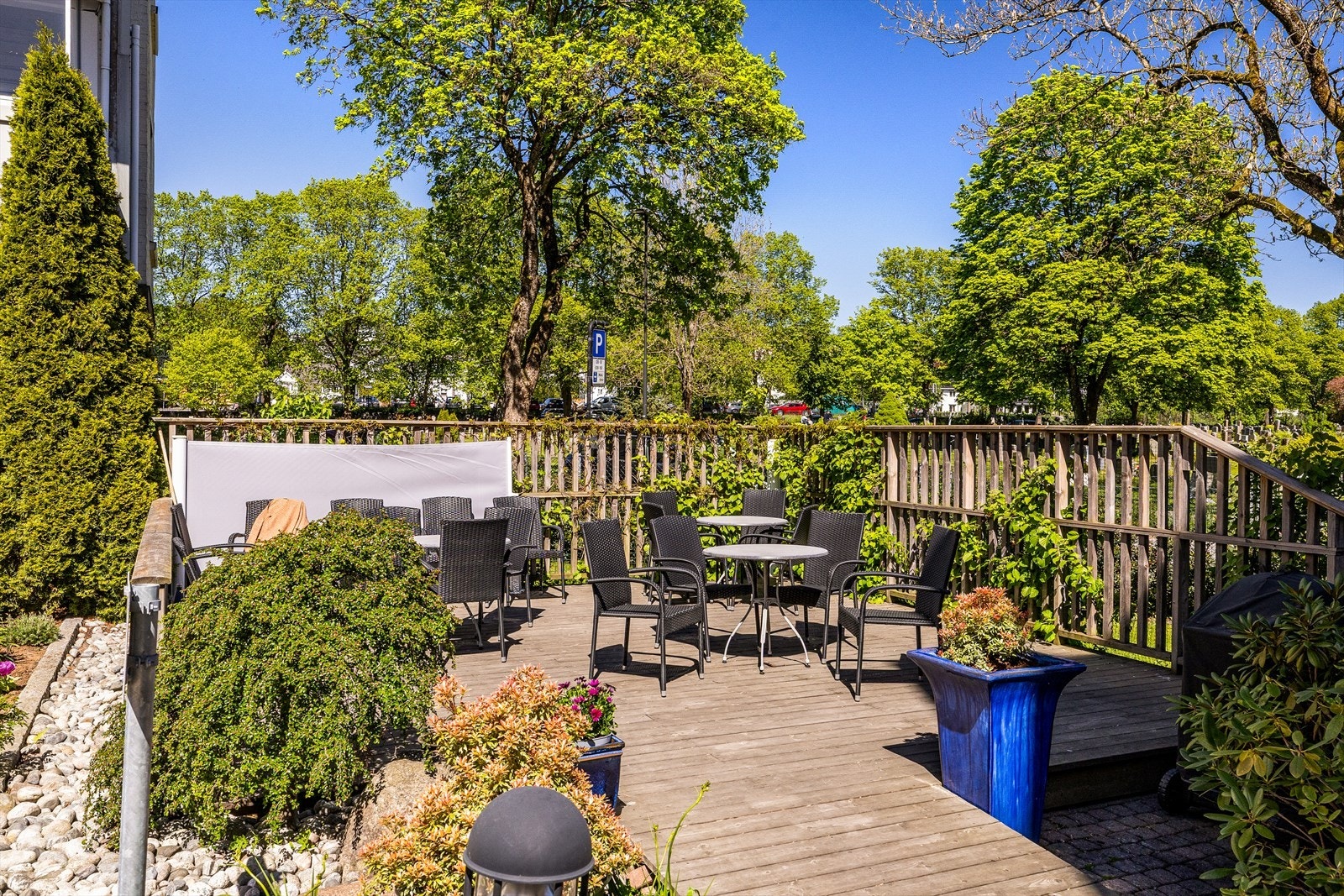 Sameiet legger stor vekt på trivsel og fellesskap, noe som gjenspeiles i den gode standarden på uteområdene og vedlikeholdet gjennom året. Dette bidrar til et trygt og trivelig bomiljø hvor både store og små kan føle seg hjemme. Galleribilde