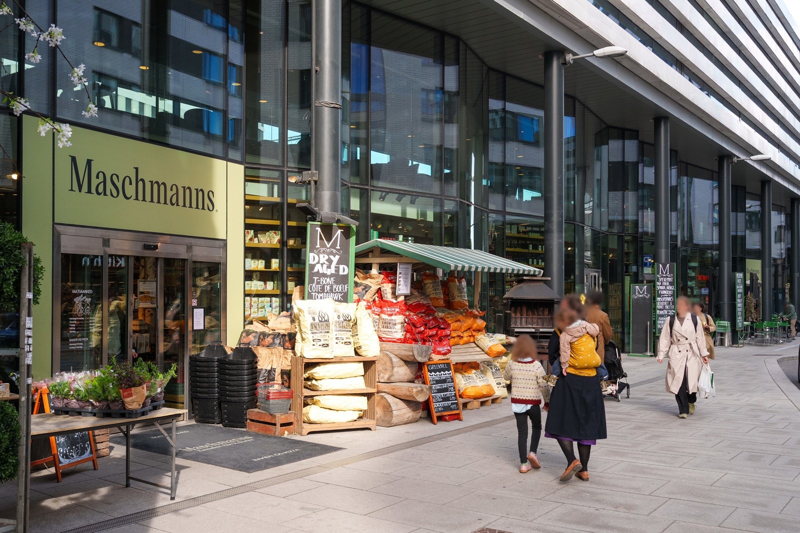 Maschmanns matmarked i Karenslys allé, som for øvrig har rikelig med utvalg av butikker/restauranter/kaféer Galleribilde