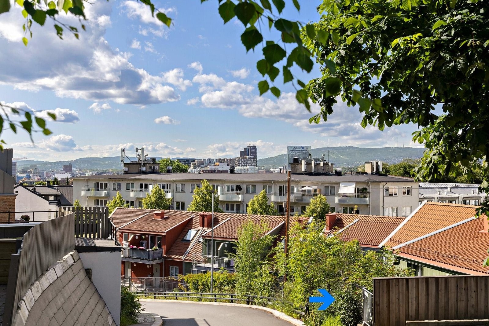 Praktisk ekstra inngang på baksiden av bygget Galleribilde