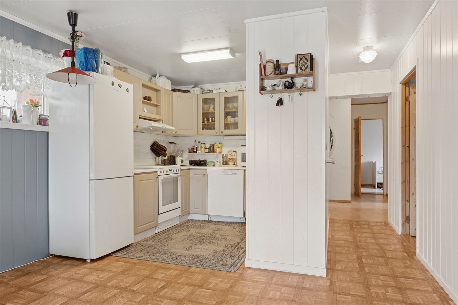 Kjøkkenet har åpen løsning mot stuen (L2) Galleribilde