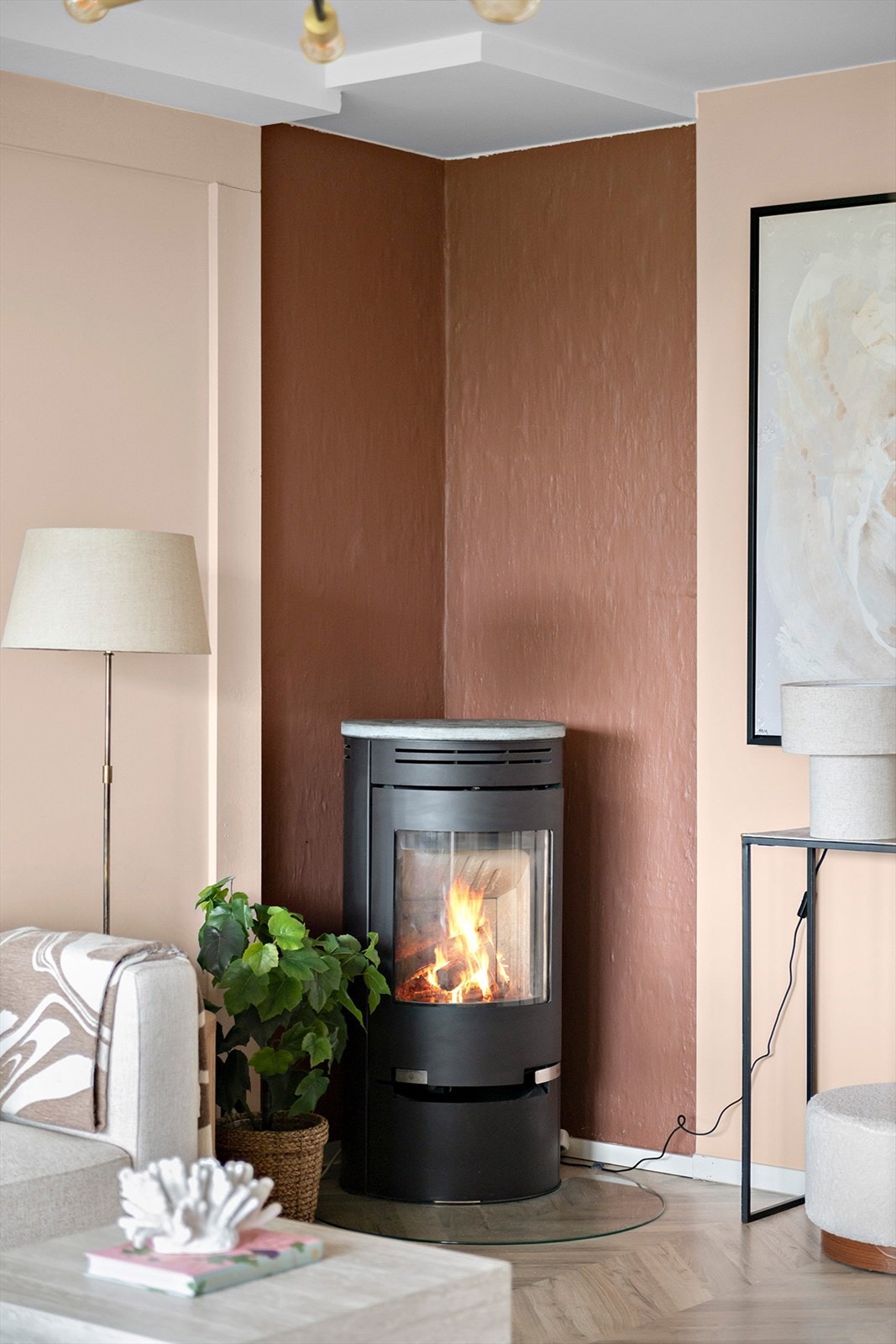 Herlig peis som skaper hygge og gir god varme på kalde vinterdager Galleribilde