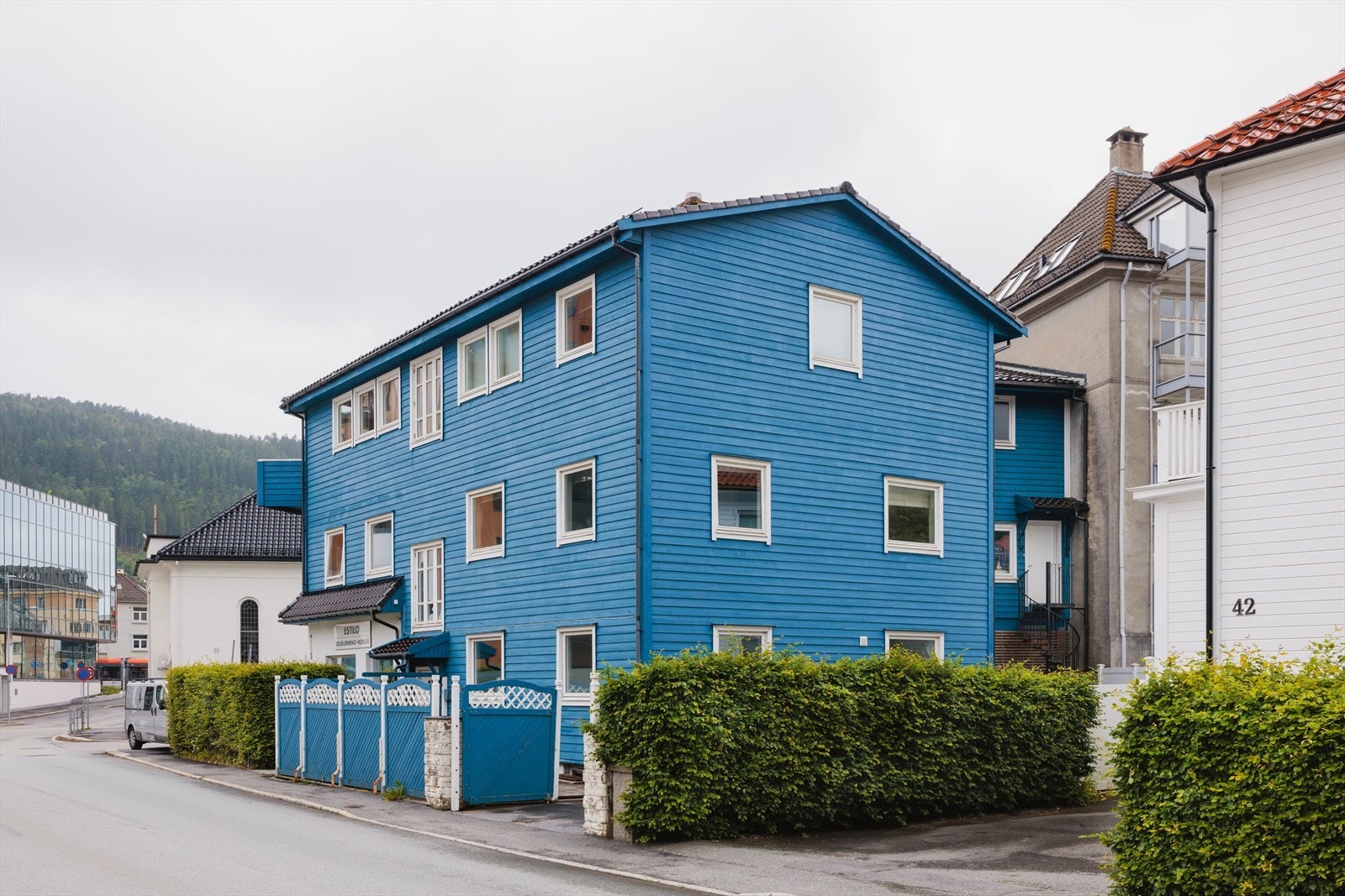 Leiligheten ligger sentralt til på Kronstad, herfra er det kort vei til det meste av servicetilbud Galleribilde
