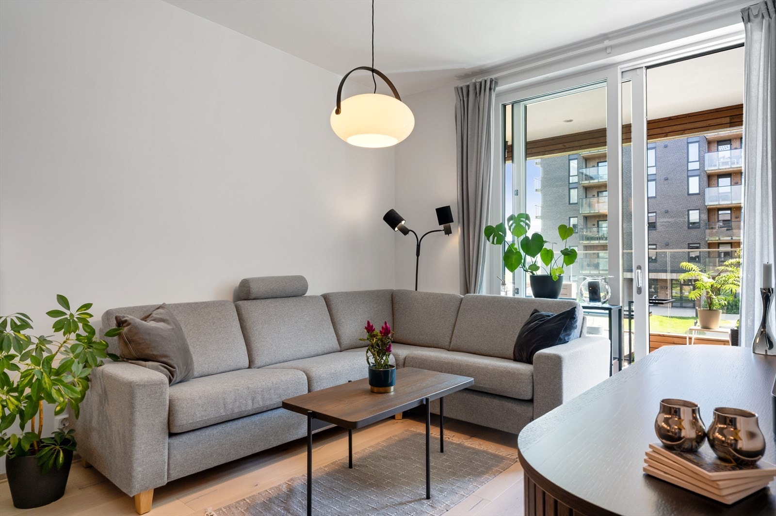 Det er installert ekstra stikkontakter i leiligheten. Galleribilde