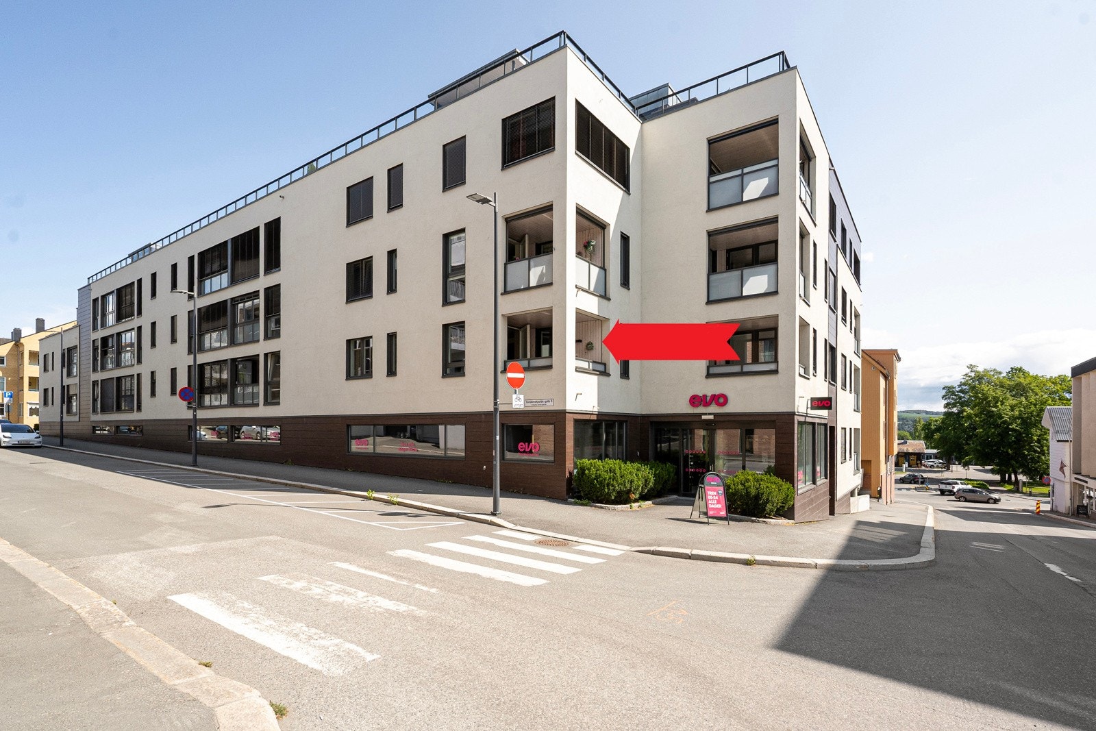 Leiligheten ligger i 2.etg med adkomst via heis. Galleribilde