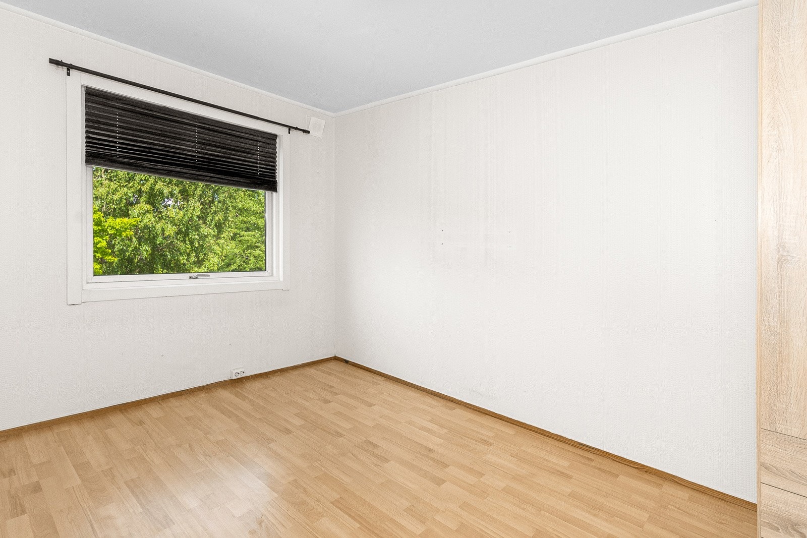 Hovedsoverom med garderobeskap. Galleribilde