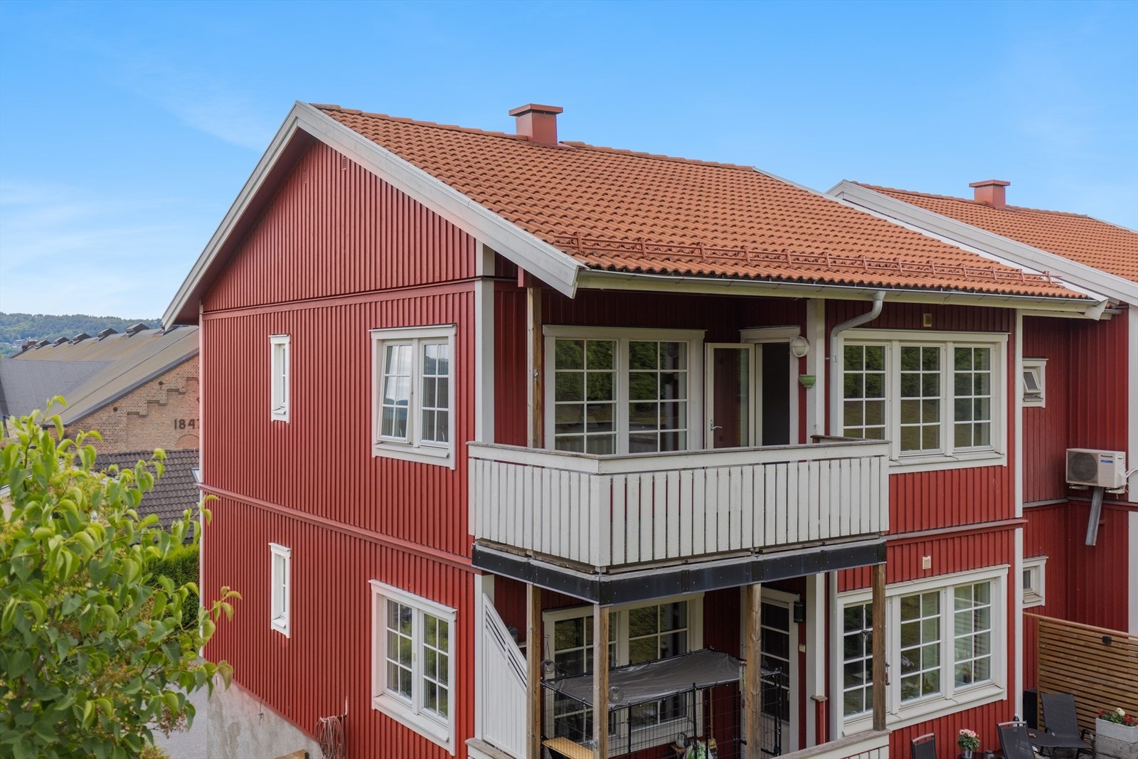 På balkongen er det god plass til utemøblement, grill og beplantning. Galleribilde