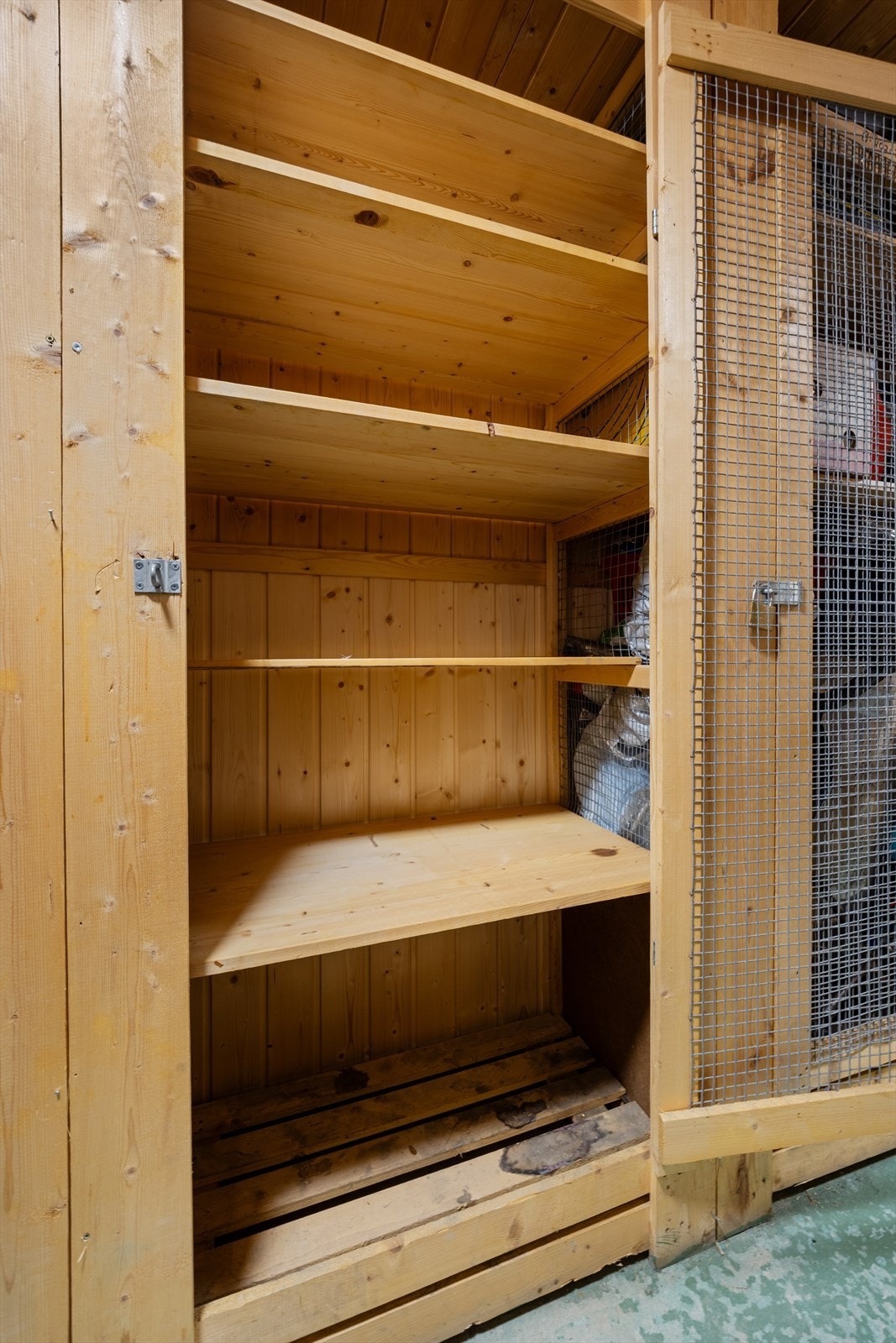 Leiligheten disponerer én matbod Galleribilde