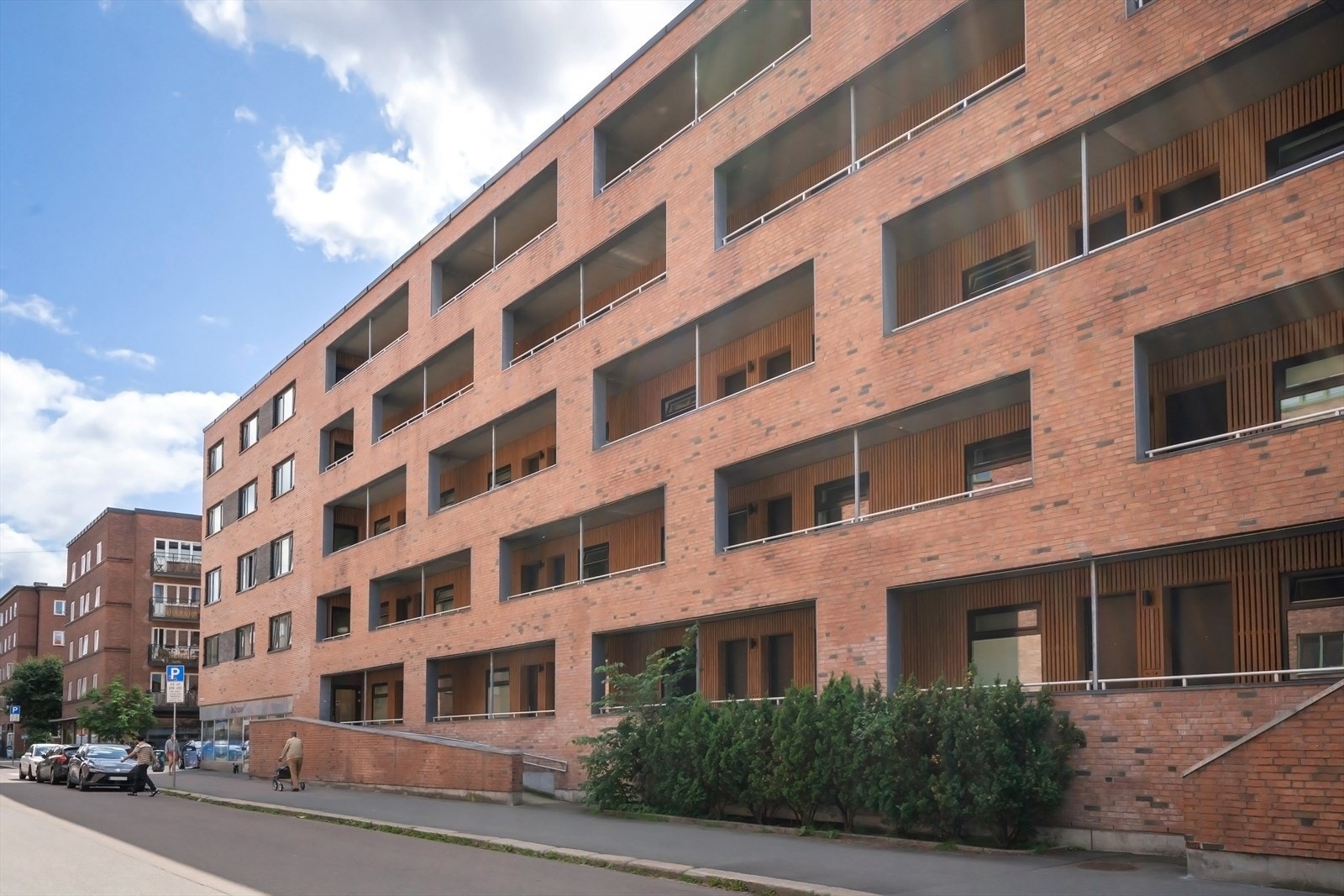 Leilighten ligger like ved Rodeløkkka, et svært sjarmerende område som er kjent for sin eldre trehusbebyggelse- Galleribilde