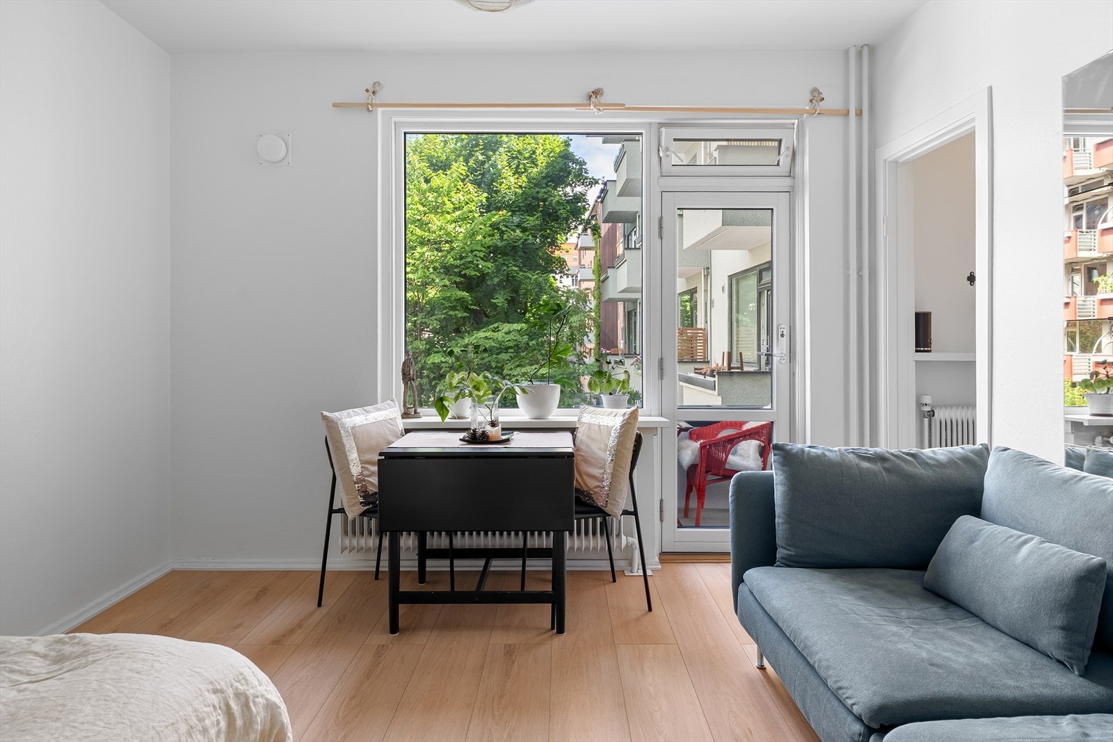 Leiligheten har enkel adkomst via heis. Ingen dokumentavgift Galleribilde