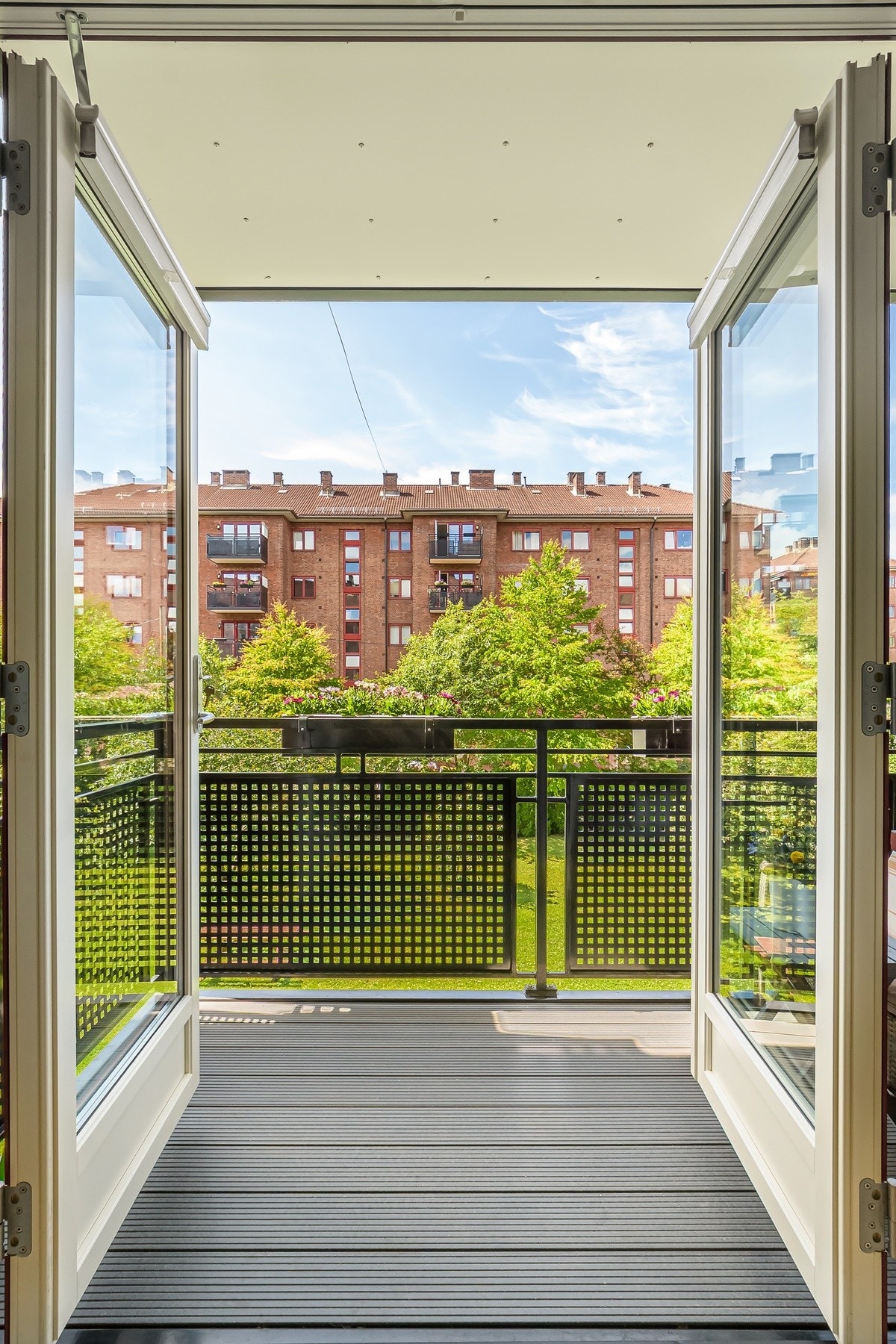 Fra stuen er det direkte utgang til balkongen. Galleribilde