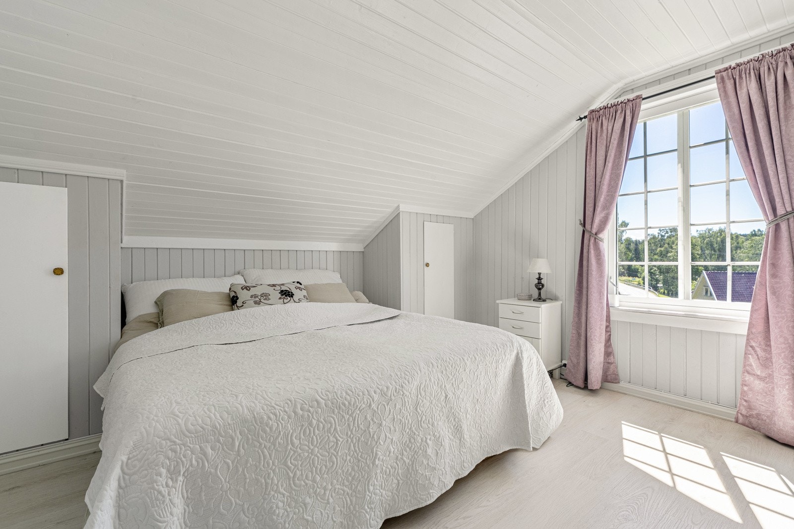 Pent soverom 2 Galleribilde