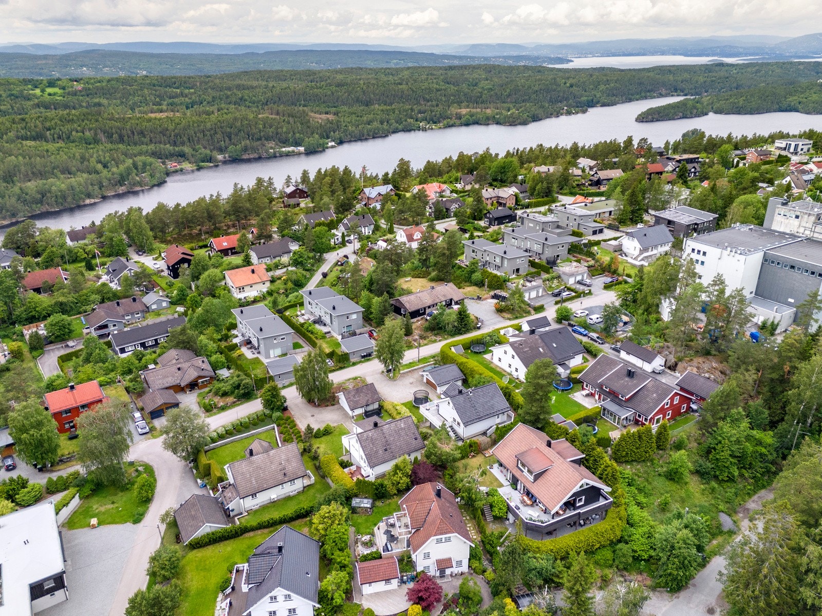 Dronebilde over Gjersjøen. Galleribilde