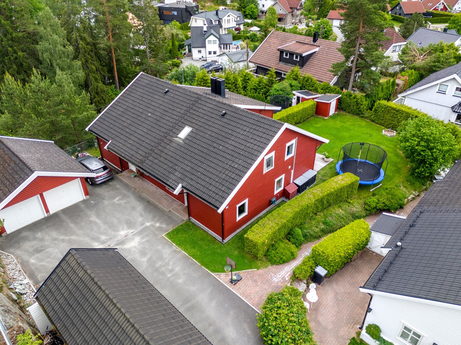 Her bor du i rolige omgivelser med kort vei til en rekke servicetilbud. Galleribilde