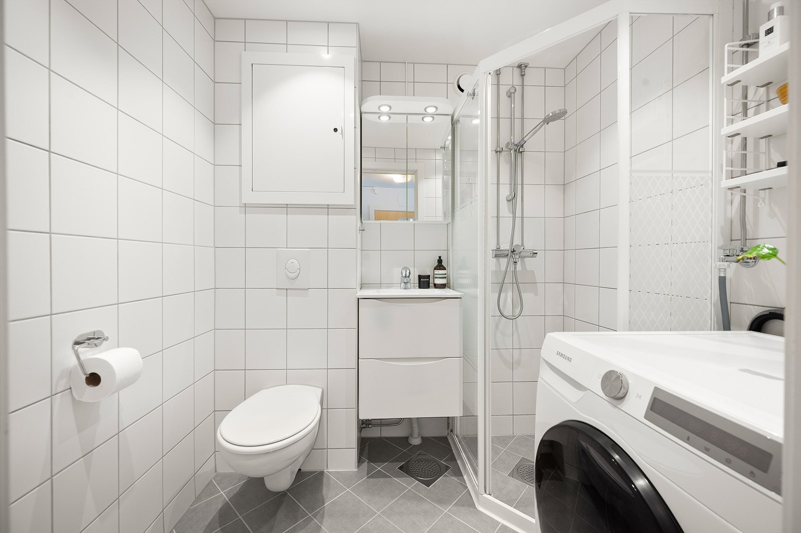 Pent, flislagt bad fra 2014 i regi av borettslaget Galleribilde